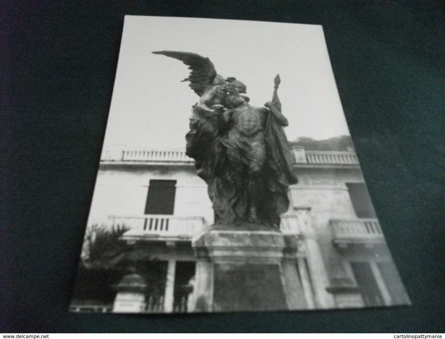 MONUMENTO AI CADUTI  BOGLIASCO GENOVA FOTO CARTONATA COME CARTOLINA - Monumenti Ai Caduti