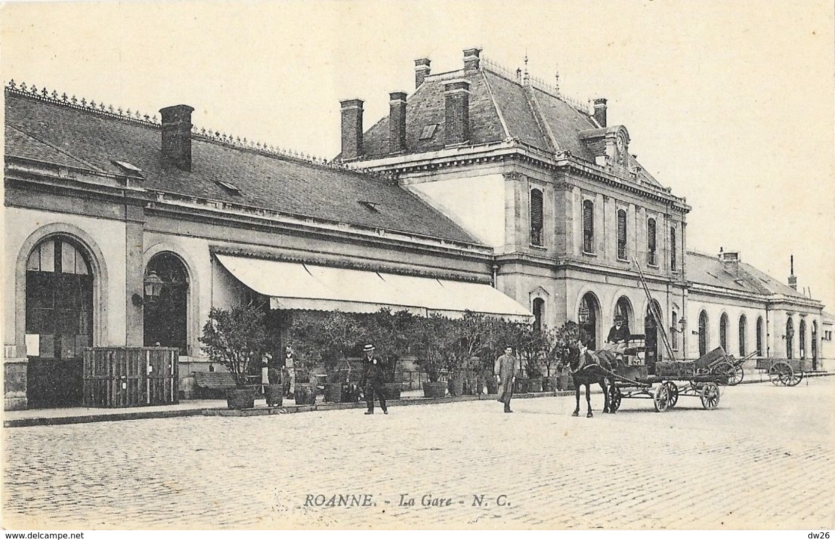 Roanne: Le Buffet De La Gare, Attelage - Carte N.C. Non Circulée - Roanne