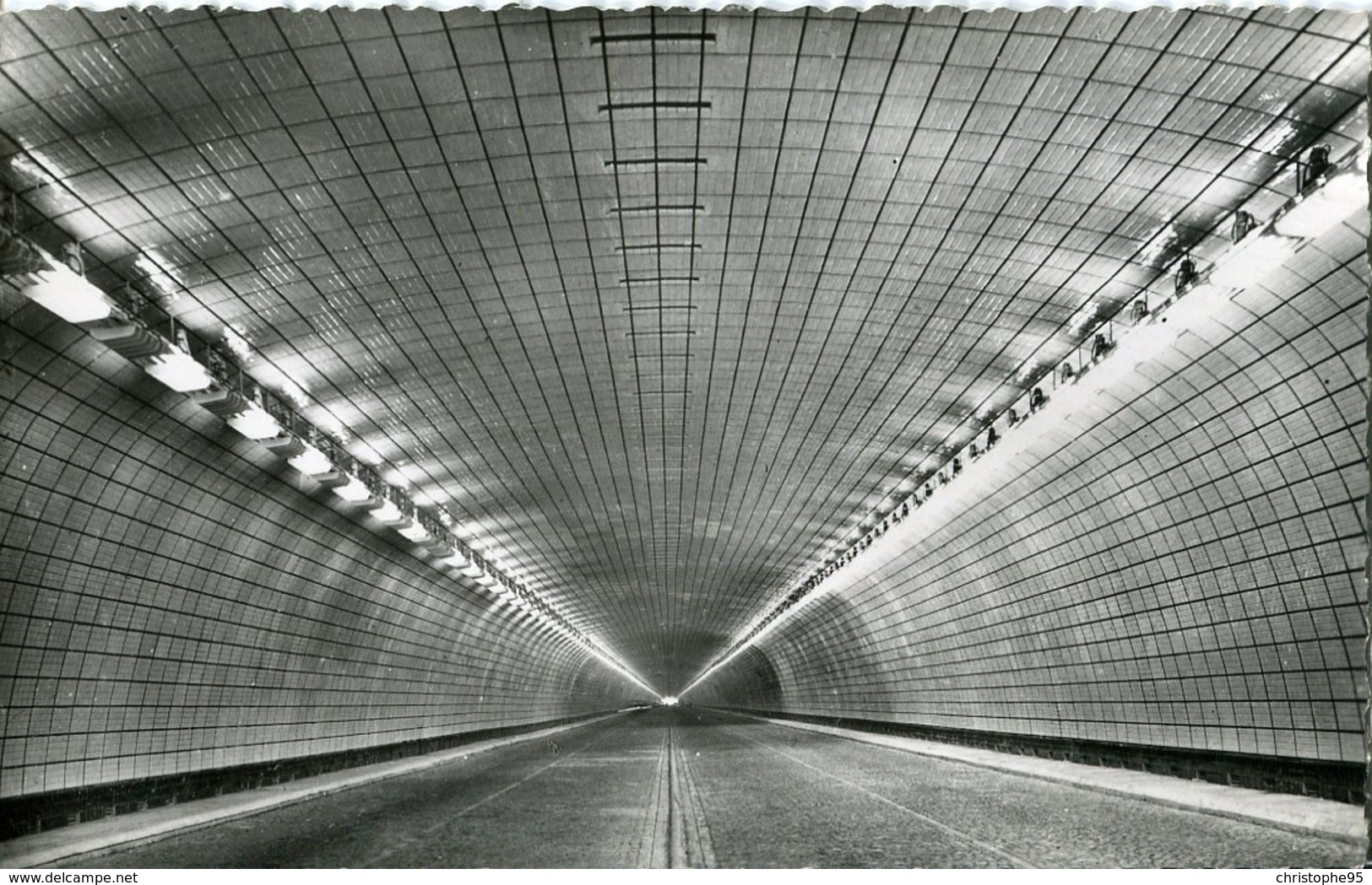 69 .20192 .lyon .tunnel Routier De La Croix Rousse .cpsm .9X14 . - Other & Unclassified