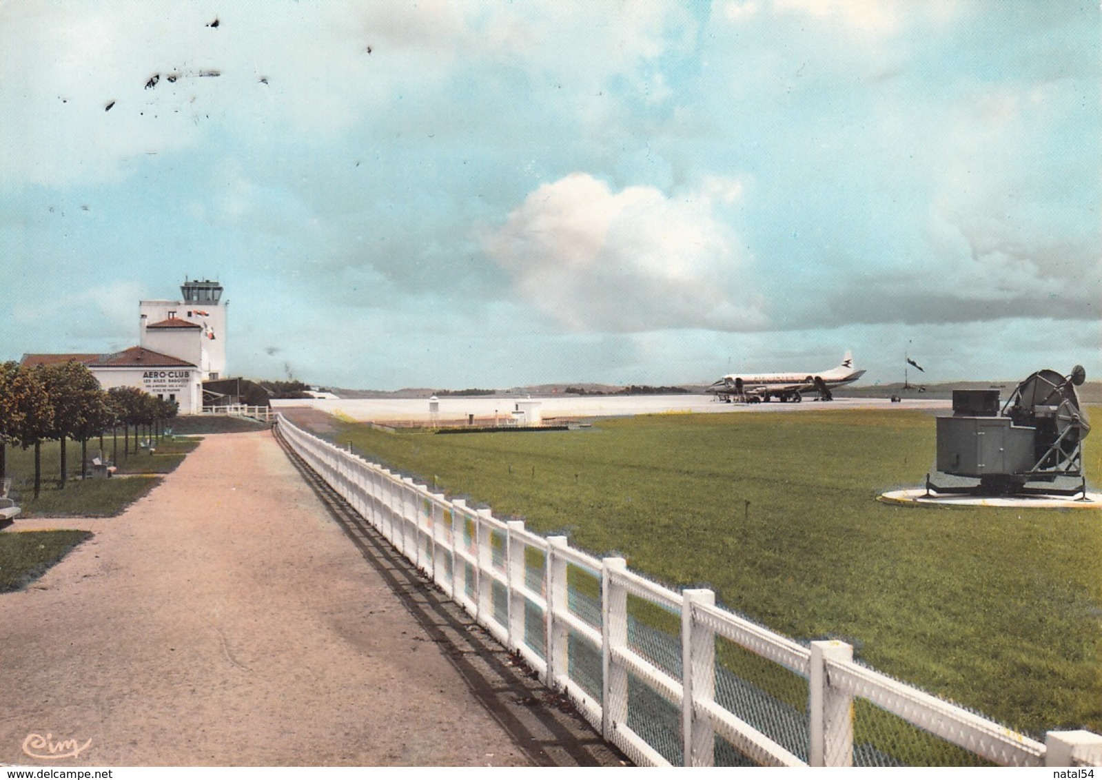 64 - Biarritz : L'Aéro-Club "Les Ailes Basques" - CPM Neuve - Biarritz