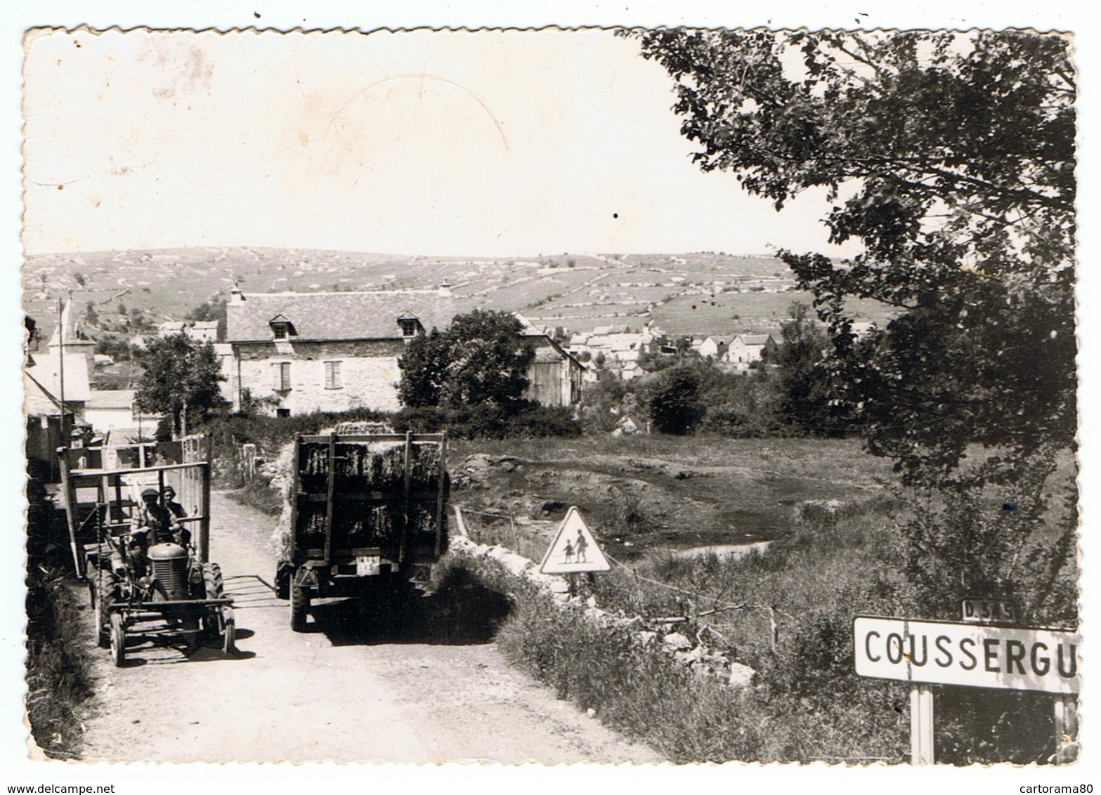 Coussergues / Entrée Du Village / Ed. Caujolle - Autres & Non Classés