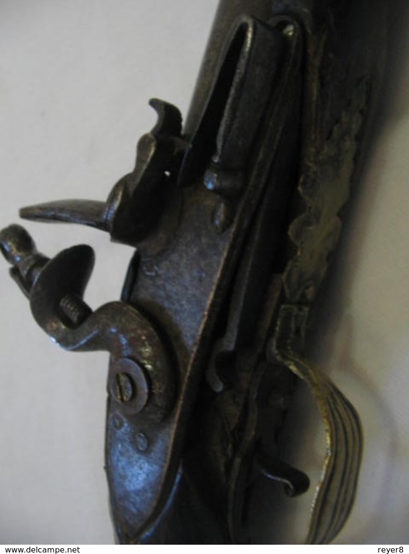 ancien PISTOLET silex canon Tromblon XVIII  ,poudre noire