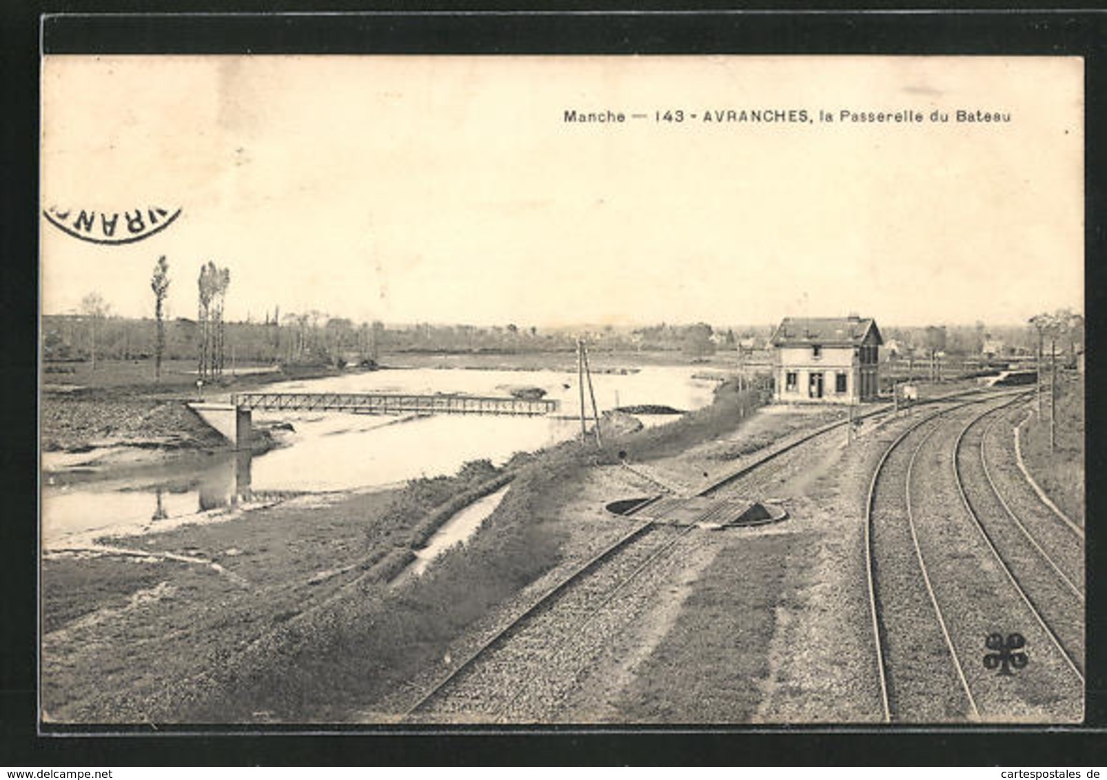 CPA Avranches, Manche, La Passerelle Du Bateau - Avranches