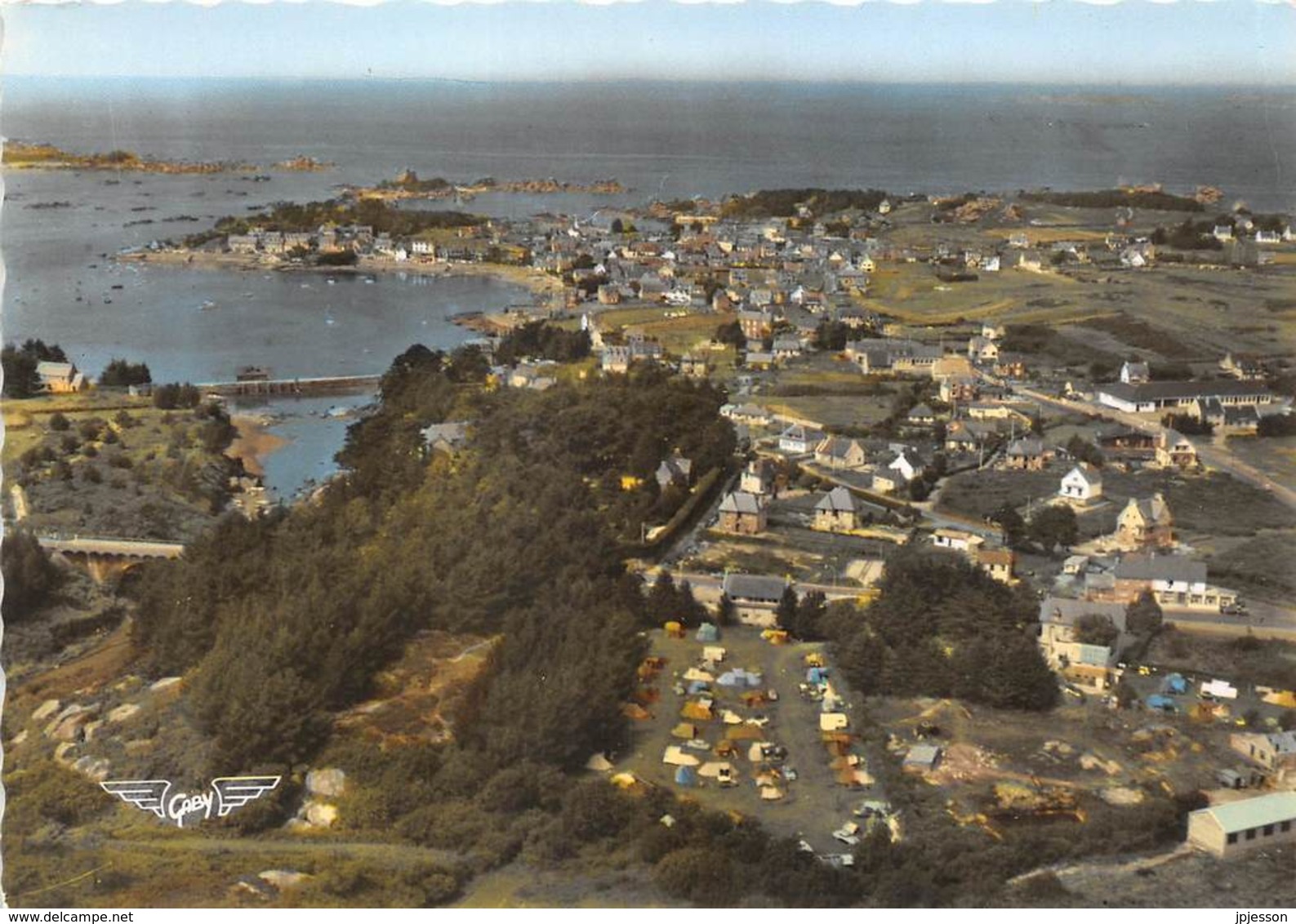 COTES D'ARMOR  22  PLOUMANAC'H EN PERROS GUIREC - CAMPING DE LA ROCHE DES MARTYRS, VUE GENERALE AERIENNE - Ploumanac'h