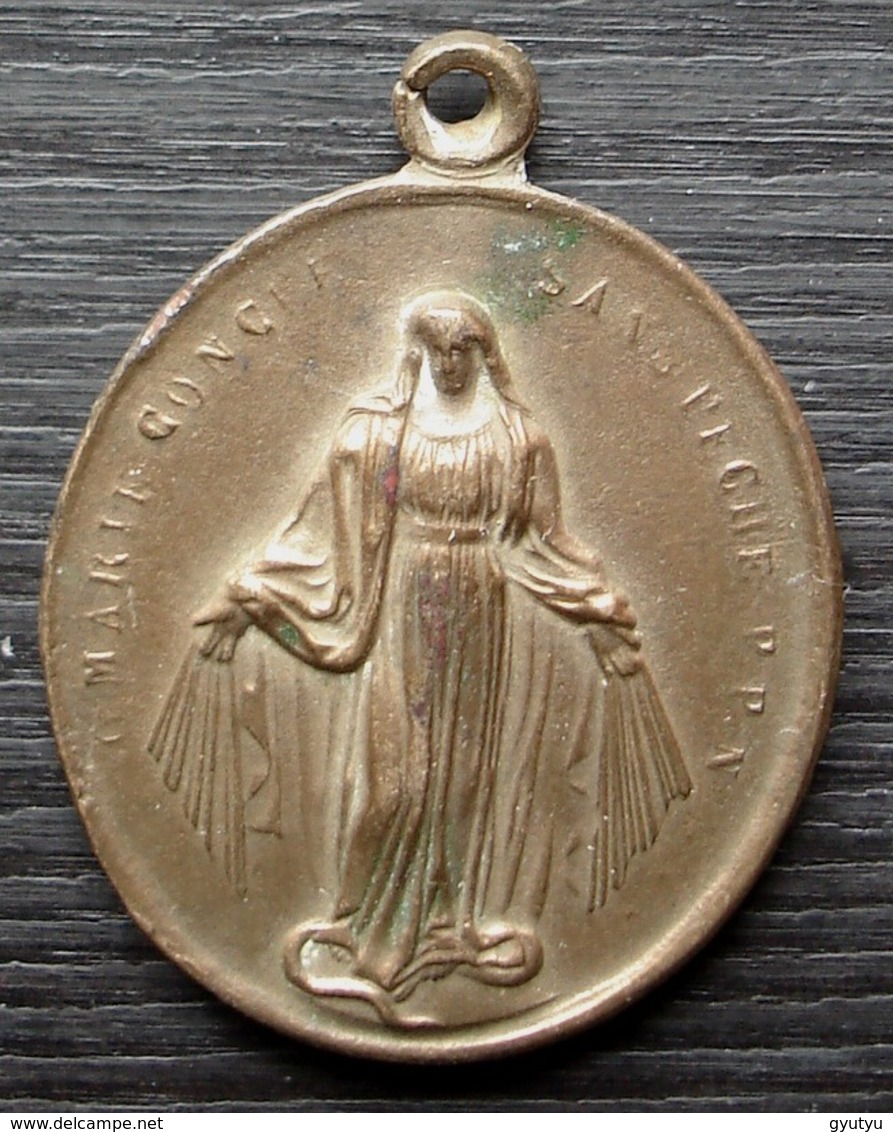 Médaille Ancienne Passage Miraculeux Du Courbet - Religione & Esoterismo