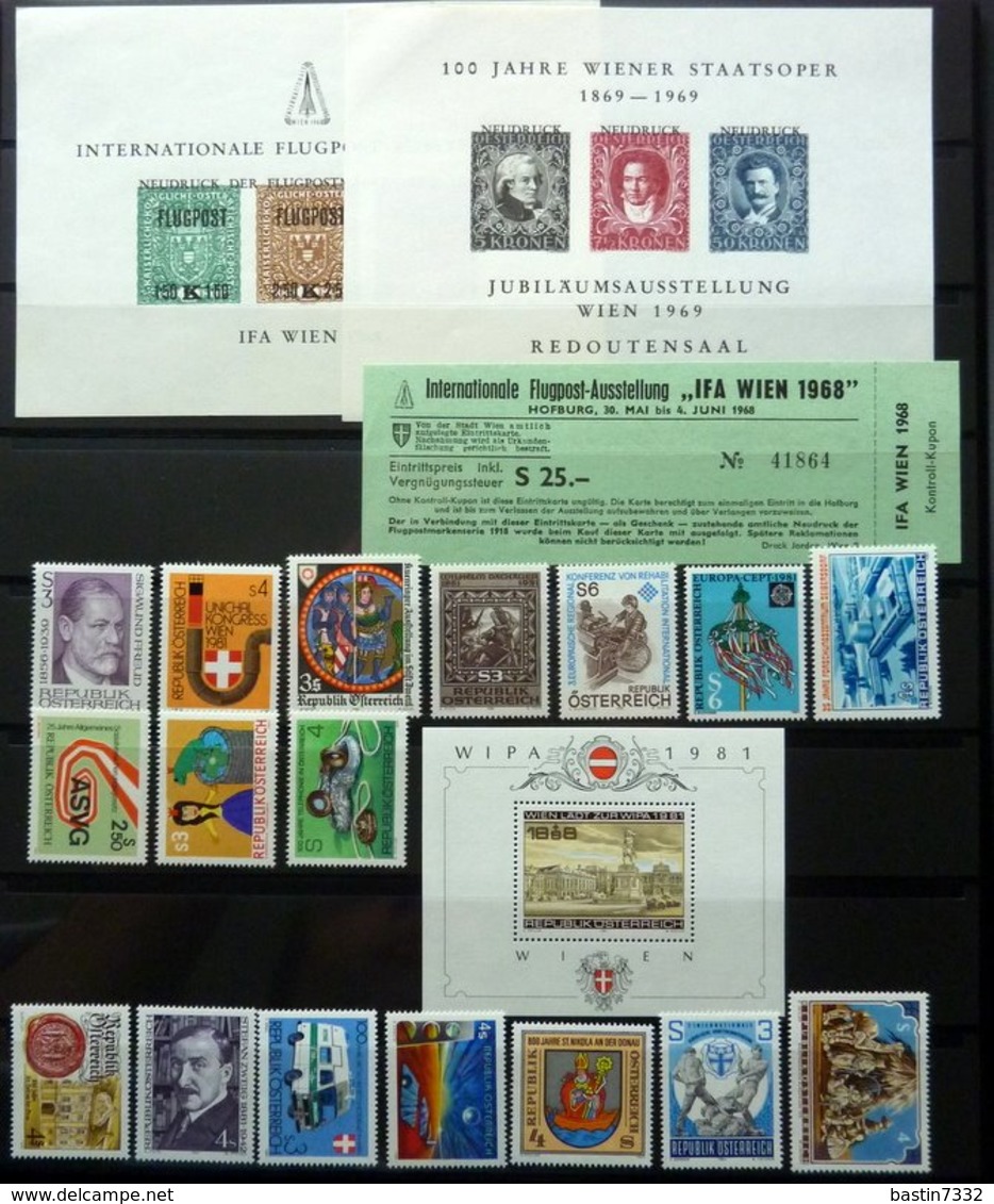 Austria/Oostenrijk/Österreich collection 1945-1981 in 2x Lindner albums Mint/Postfris/Neuf sans charniere