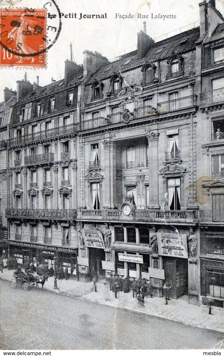 CPA  -  PARIS 9éme Arrdt. -  Le Petit Journal - Façade Rue Lafayette -  Panneau Le Cinématographe Chronophone Gaumont - District 09