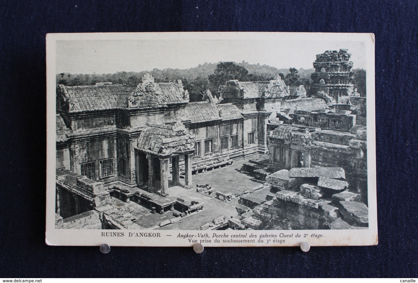 G-251 / Asie  Cambodge - Ruines D'Angkor - Angkor-Vath, Porche Central Des Galeries Ouest Du 2e étage / Circulé - Cambodge