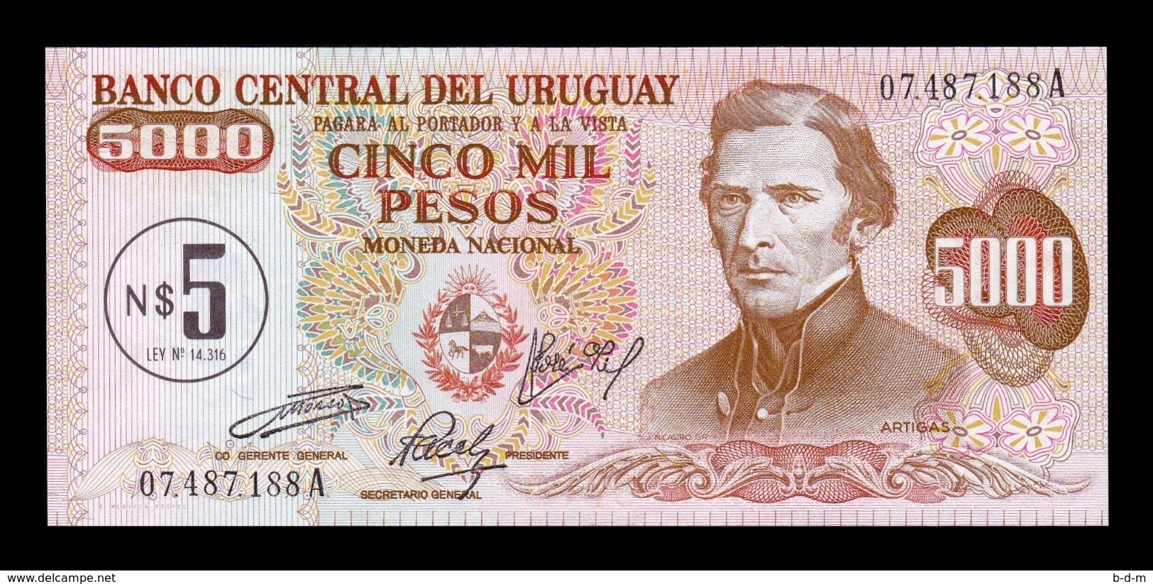 Uruguay 5 Nuevos Pesos On 5000 1975 Pick 57 SC UNC - Uruguay