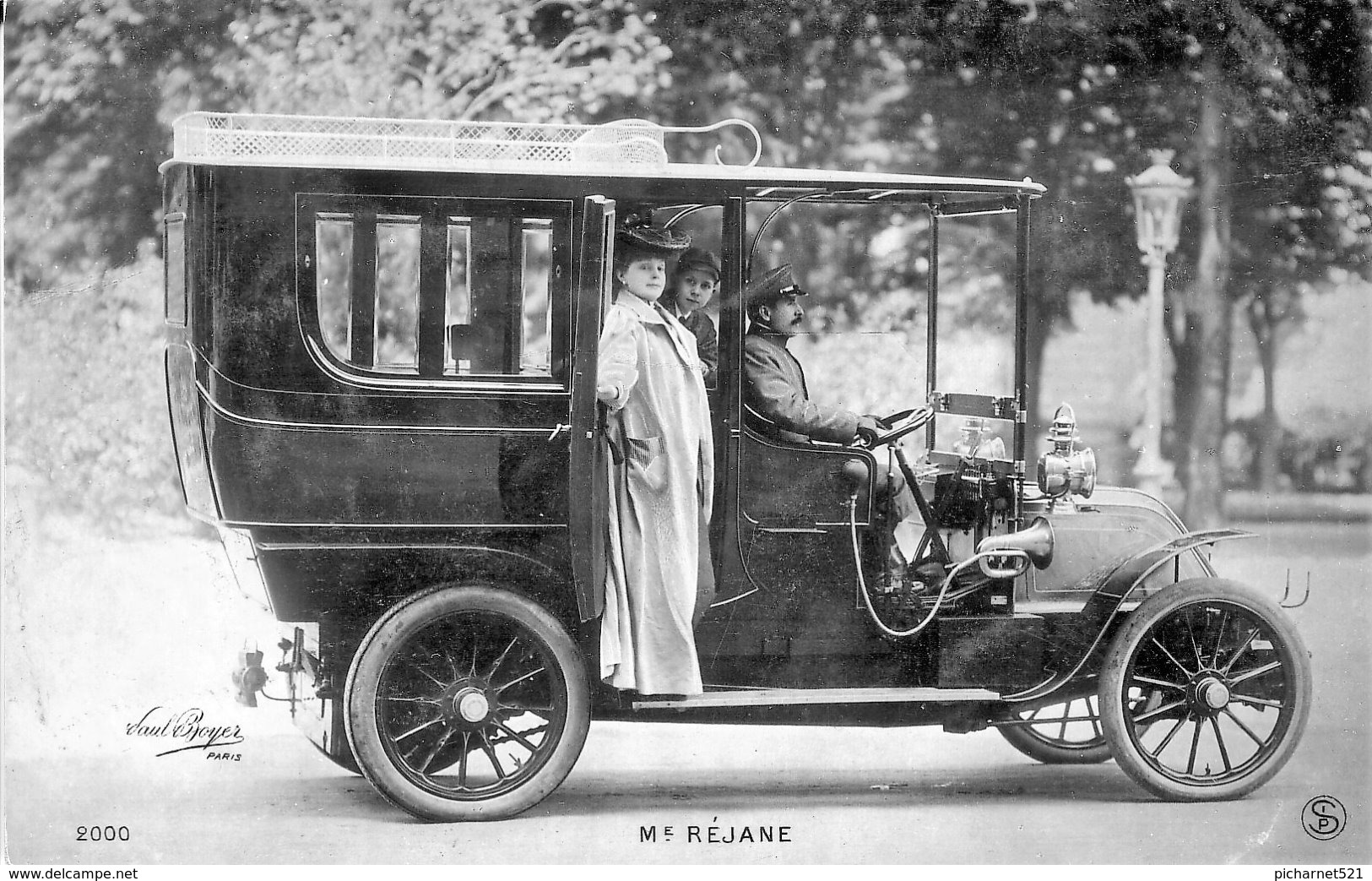 Madame REJANE, Comédienne De Théâtre Et D'opéra, Photographiée En Taxi Par Paul Boyer. Circulée En 1910. B état. - Femmes Célèbres