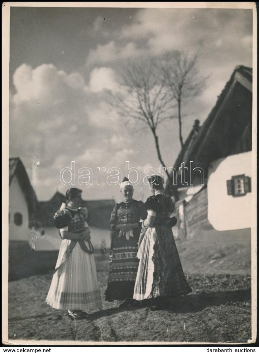 Cca 1928 Kerny István (1879-1963) Budapesti Fotóművész Hagyatékából Pecséttel Jelzett, Feliratozott, Magyaros Stílusú, V - Otros & Sin Clasificación