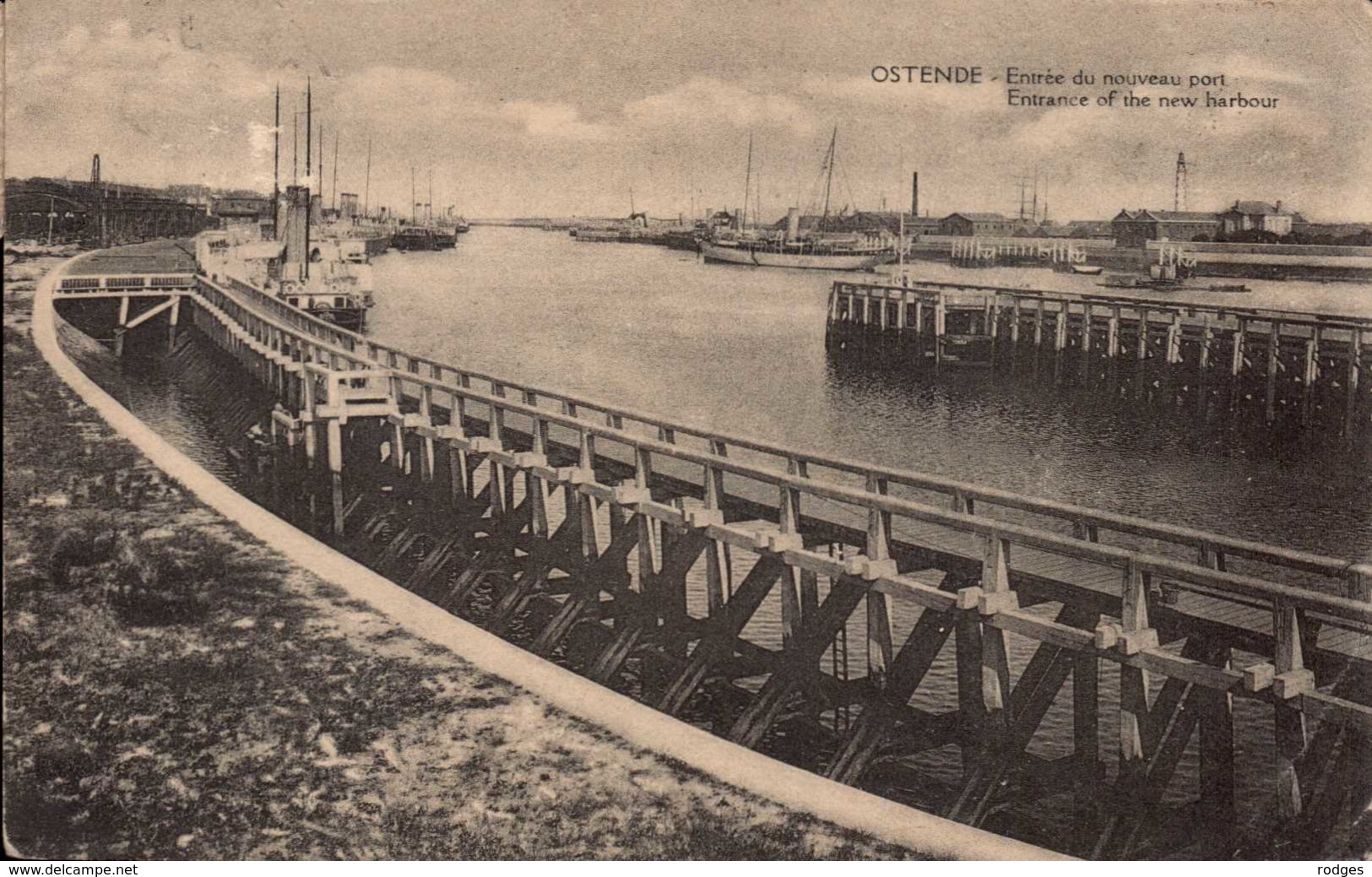 Belgique , Cpa OSTENDE , Entrée Du Nouveau Port (11444) - Oostende