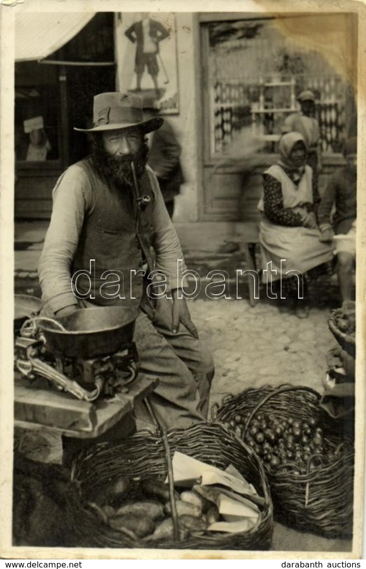 ** T3 Kárpátaljai Zsidó Piaci árus / Podkarpatska Rus. Na Trhu / Transcarpathian Jewish Market Vendor. Judaica  (Rb) - Sin Clasificación