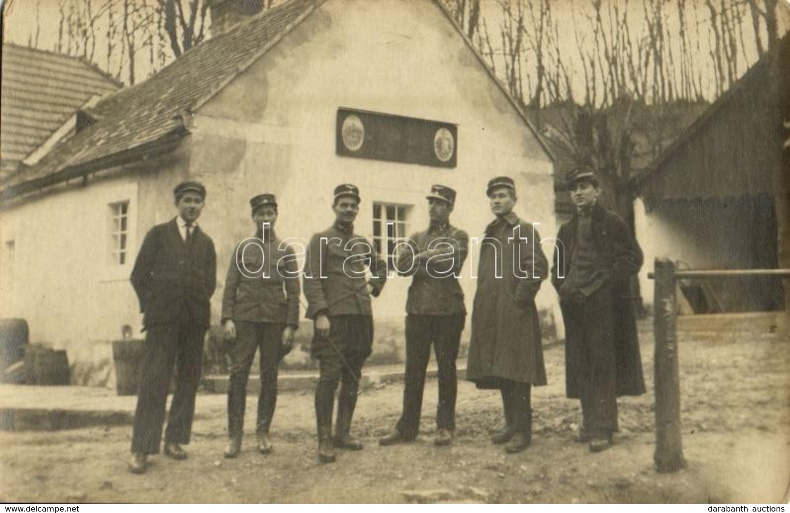 ** T3 Magyar Vasutasok Ismeretlen Településen / Hungarian Railwaymen In An Unidentified Town. Photo (fl) - Unclassified