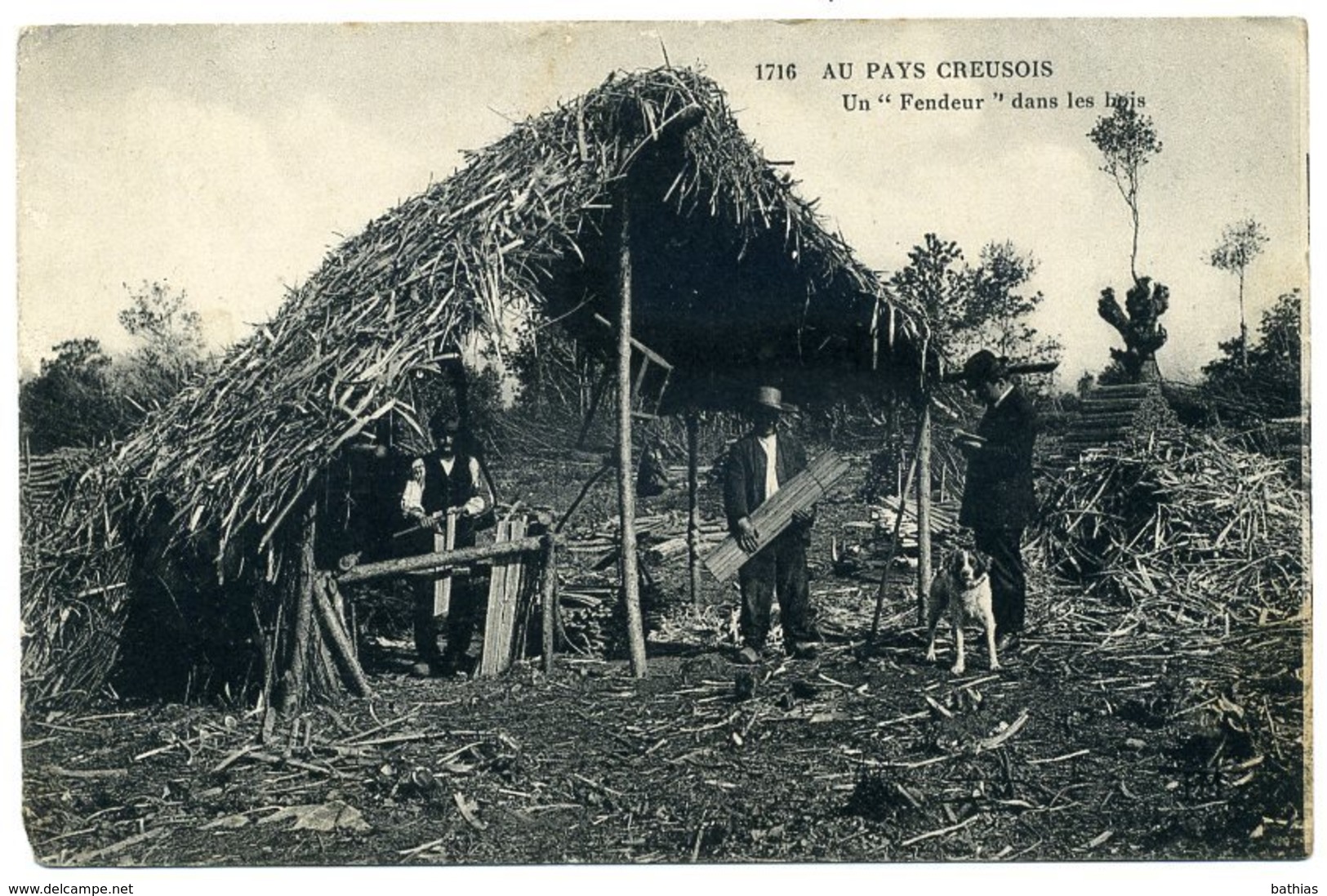 Au Pays Creusois. Un Fendeur Dans Les Bois. - Autres & Non Classés