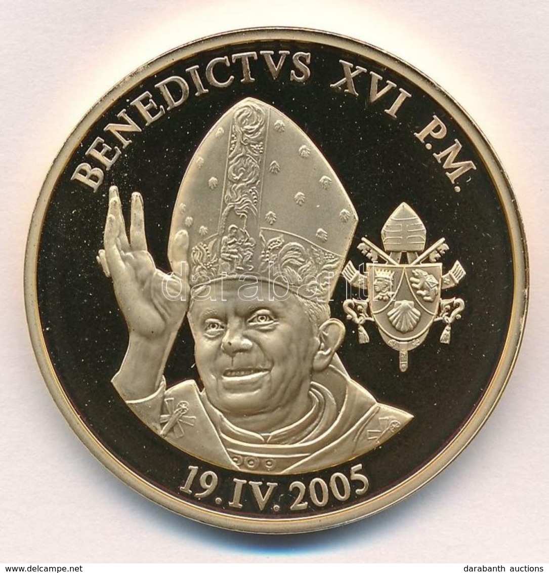 Vatikán 2005. 'XVI. Benedek' Aranyozott Réz Emlékérem Tanúsítvánnyal (40mm) T:PP
Vatican 2005. 'Benedict XVI' Gilt Cu Co - Sin Clasificación