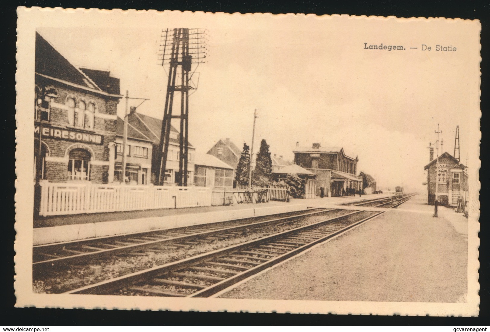 LANDEGEM  DE STATIE - Nevele