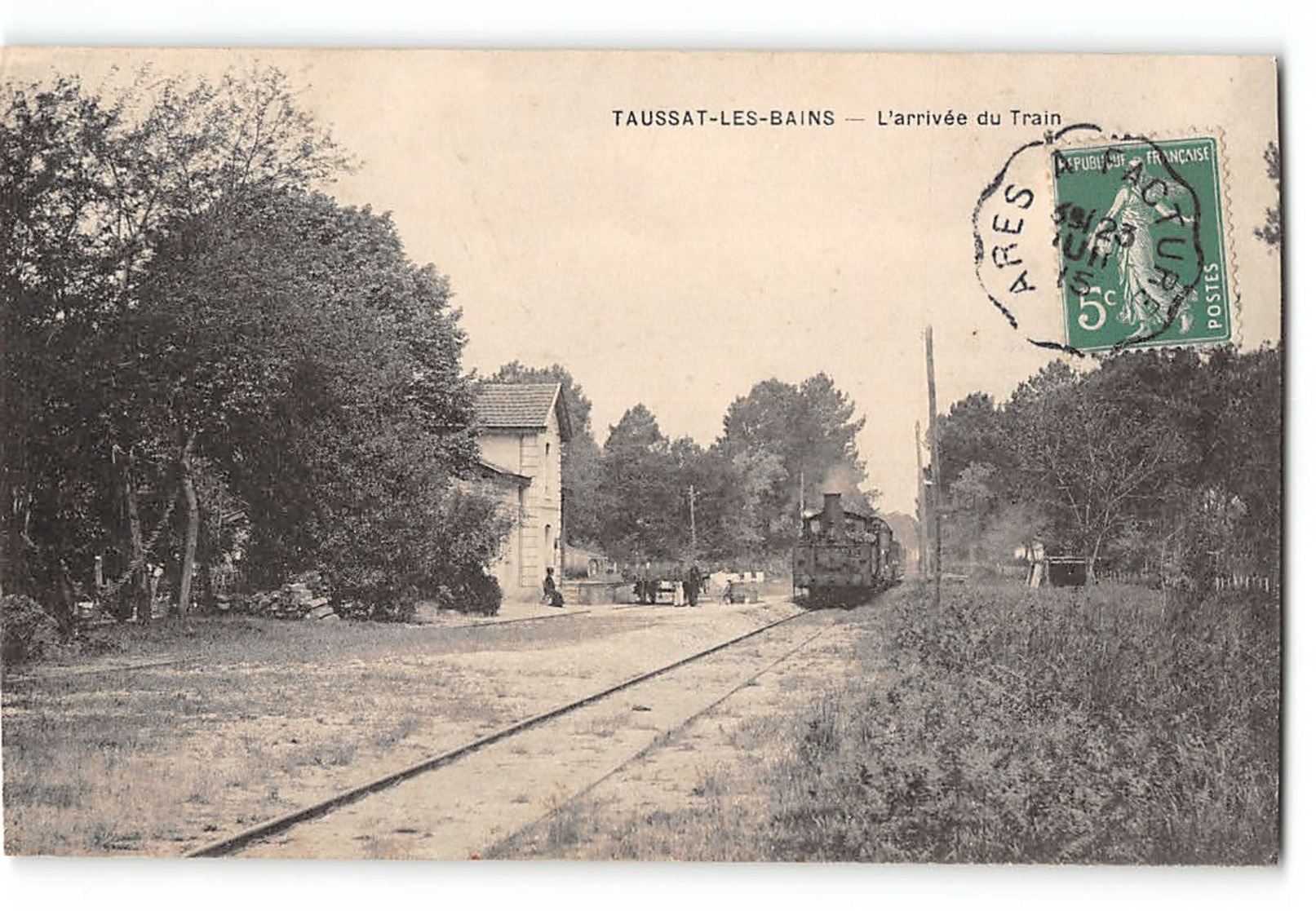 CPA 33 Taussat La Gare Et Le Train Tramway - Autres & Non Classés