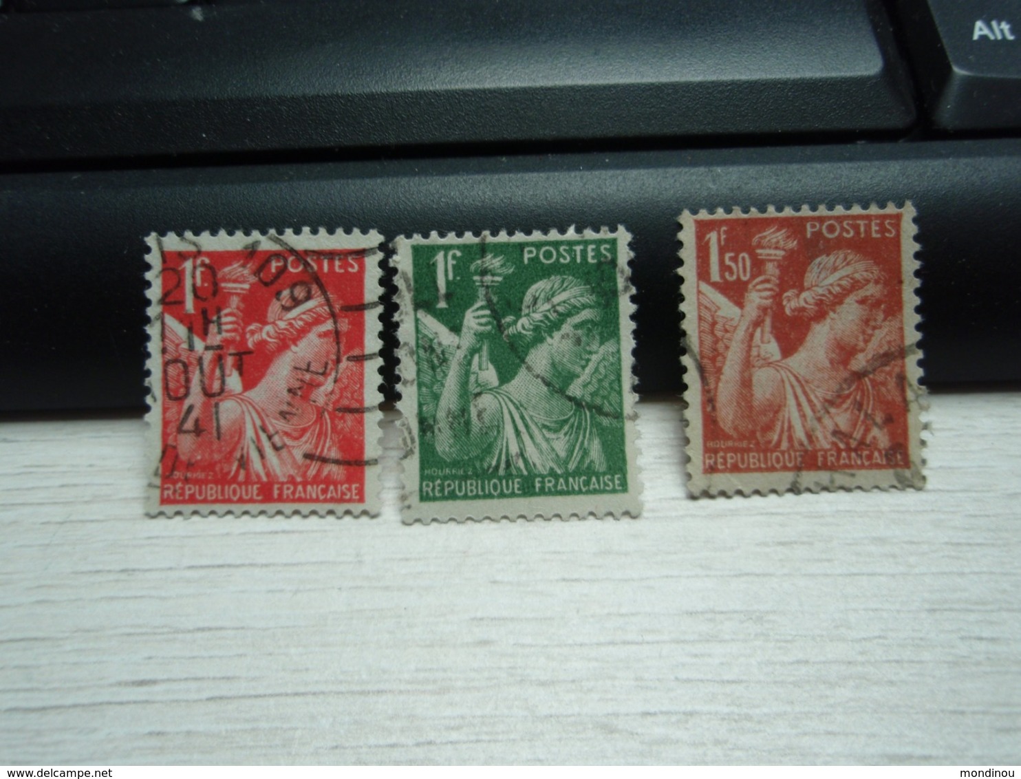 3 Timbres Hourriez 1 Franc, 1,50 Foblitérés - 1939-44 Iris