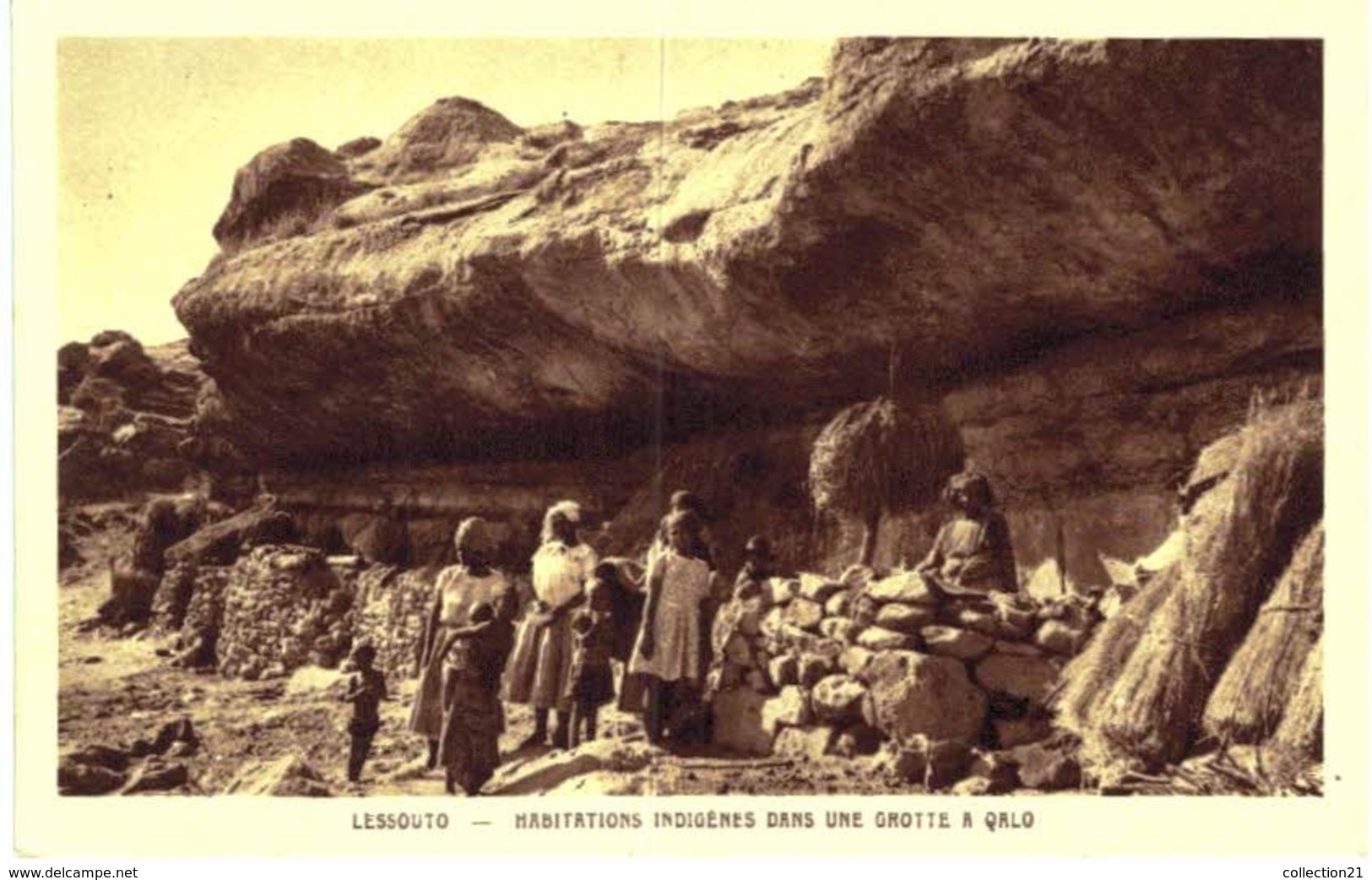 LESSOUTO .... HABITATIONS INDIGENES DANS UNE GROTTE A QALO - Lesotho