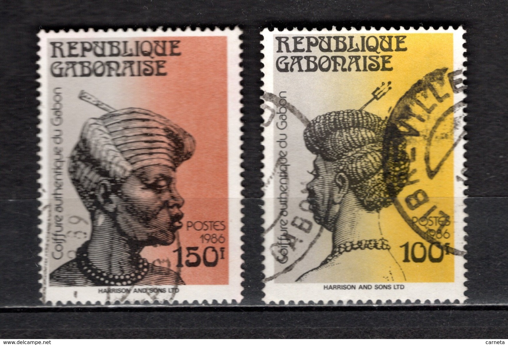 GABON  N° 611A + 611B  OBLITERES  COTE 12.00€   COIFFURE - Gabon (1960-...)