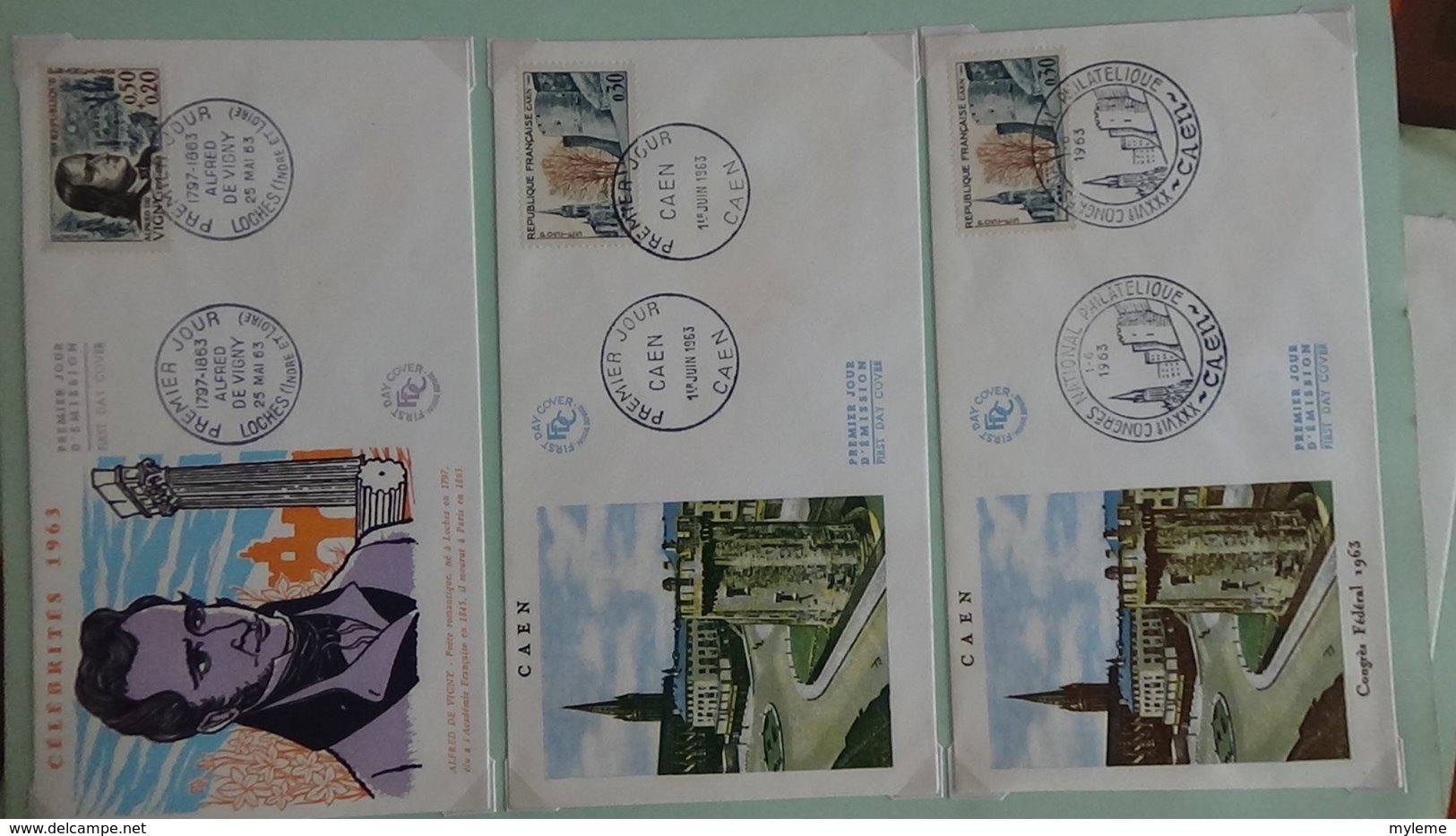 62 enveloppes 1er jour de France 1963 PORT OFFERT (lettre verte)  si ce lot dépasse les 10 euros soit 15cts/pièce