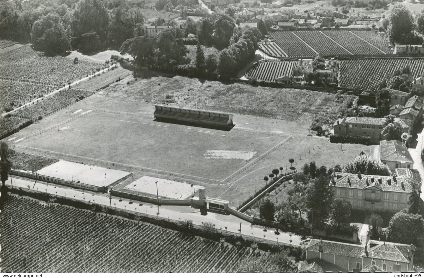 33 .20242 .barsac .le Stade .vue Aerienne .cpsm .14X9 . - Autres & Non Classés