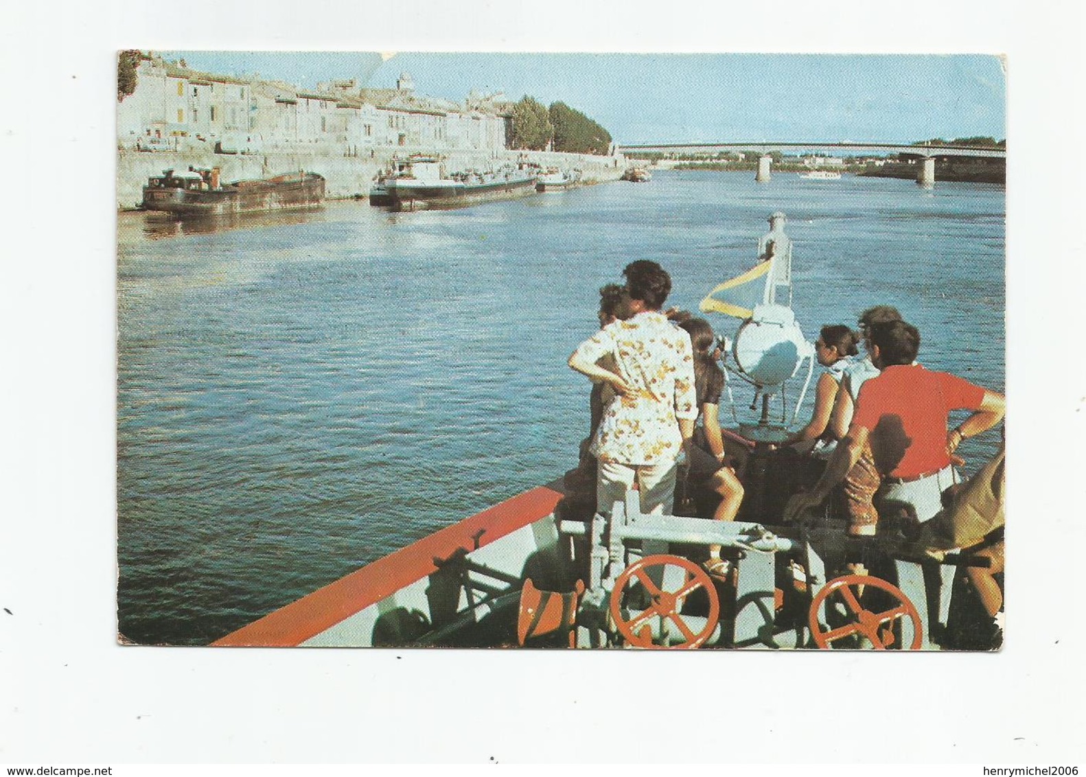 13 - Arles Accostage A Bord Du Bateau  Dupleix Cachet Avignon 1973 - Arles