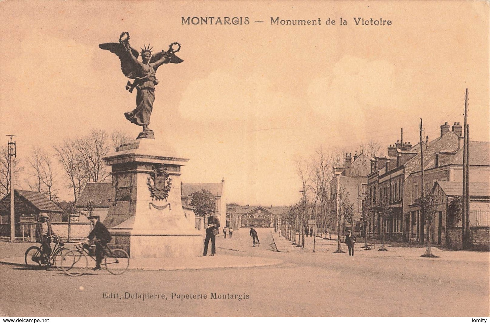 45 Montargis Monument De La Victoire - Montargis