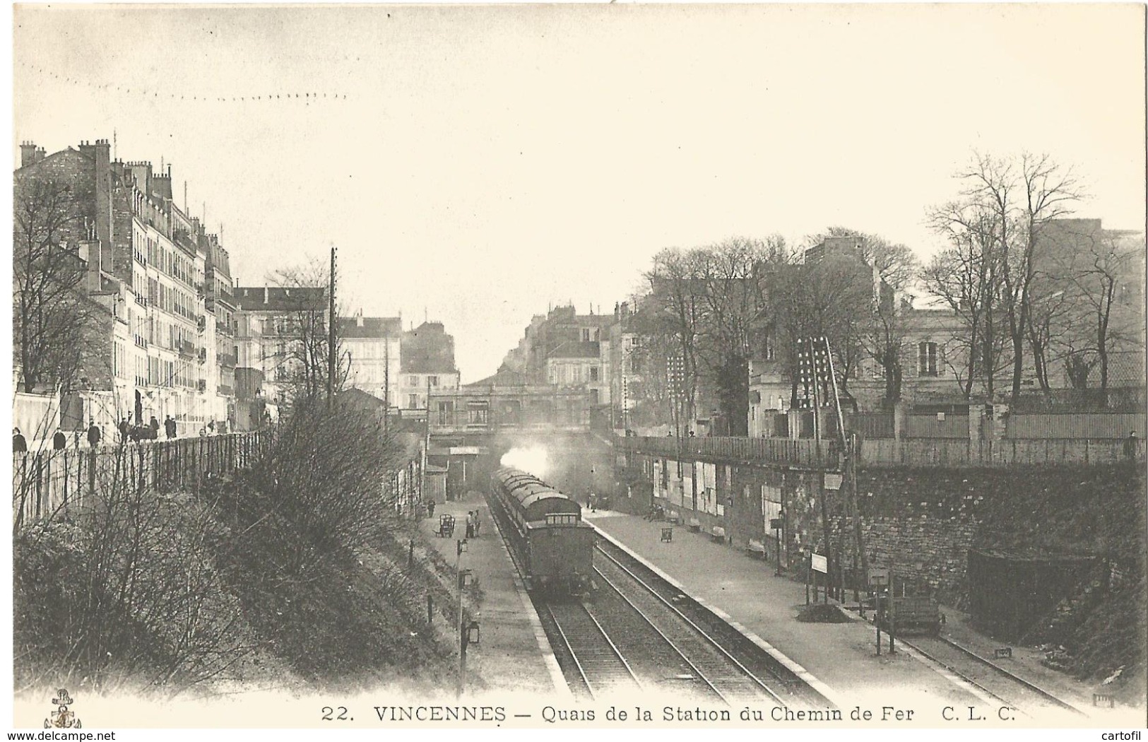 VINCENNES - Quai De La Station Du Chemin De Fer - Vincennes