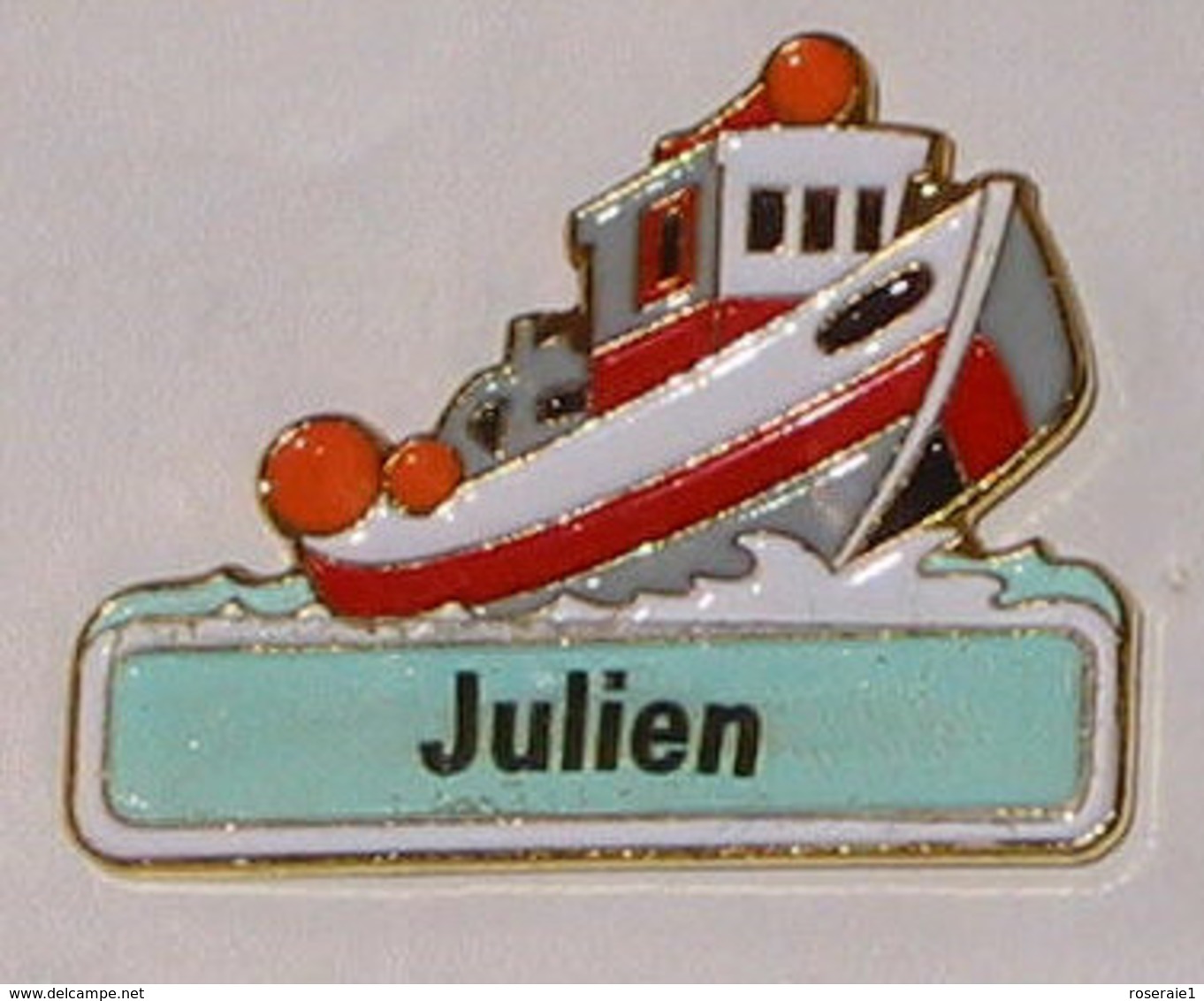 Pin's BATEAU 047 JULIEN - Barcos