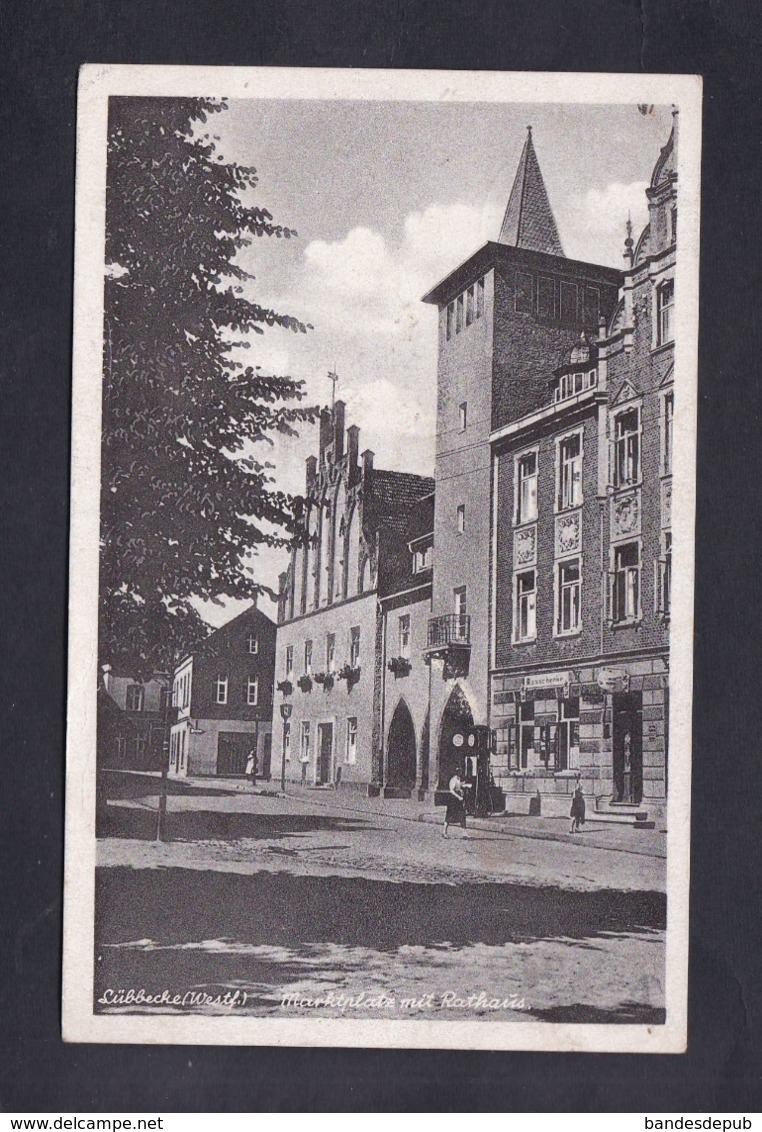 AK  Lübbecke In Ostwestfalen Marktplatz Mit Rathaus (Adolf Effenberger ) - Luebbecke