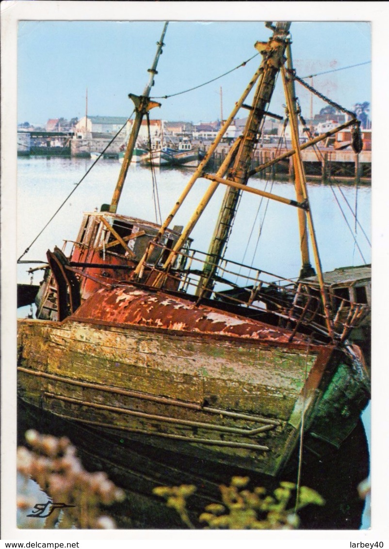 Cp Carte Postale  - 59 Gravelines Cimetiere De Bateaux - Gravelines