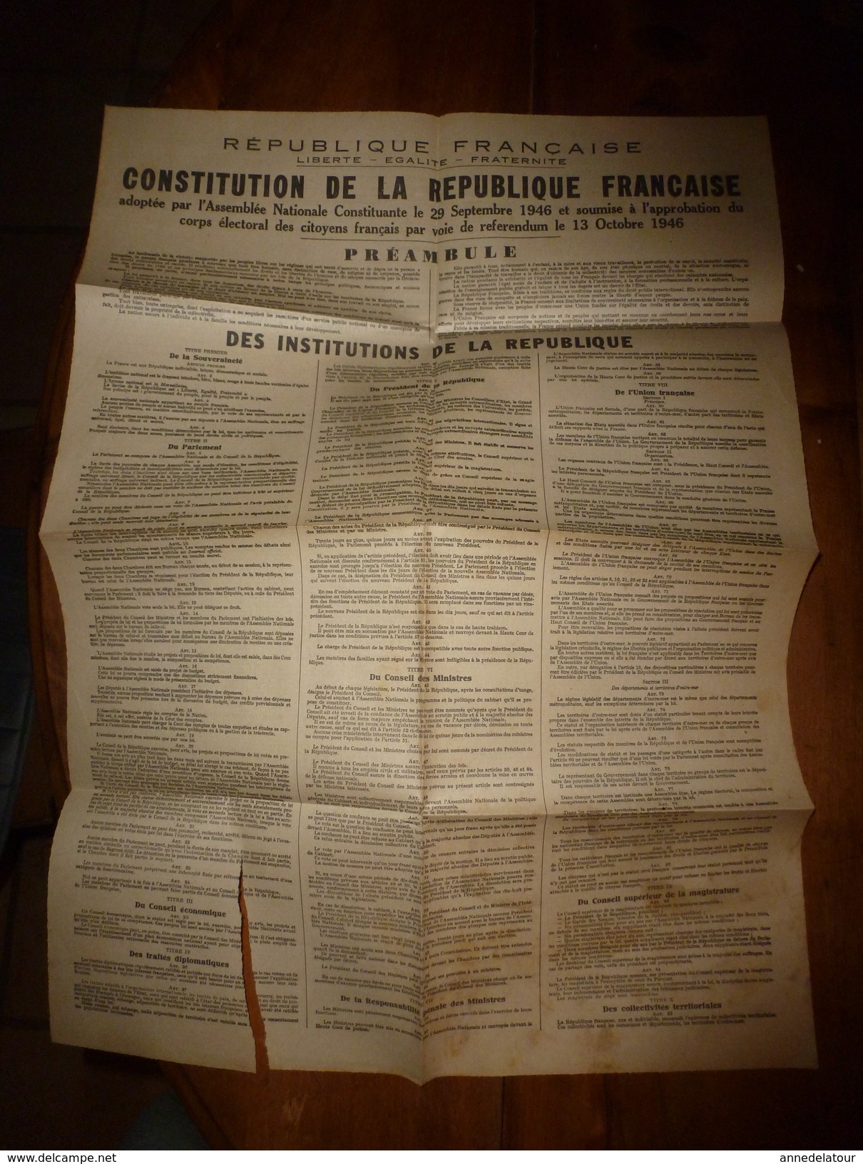 1946 CONSTITUTION De La République Française, Signé:Jacques Duclos(communiste,Pierre Cot (URR),Ferhat Abbas (UDMA),etc - Décrets & Lois