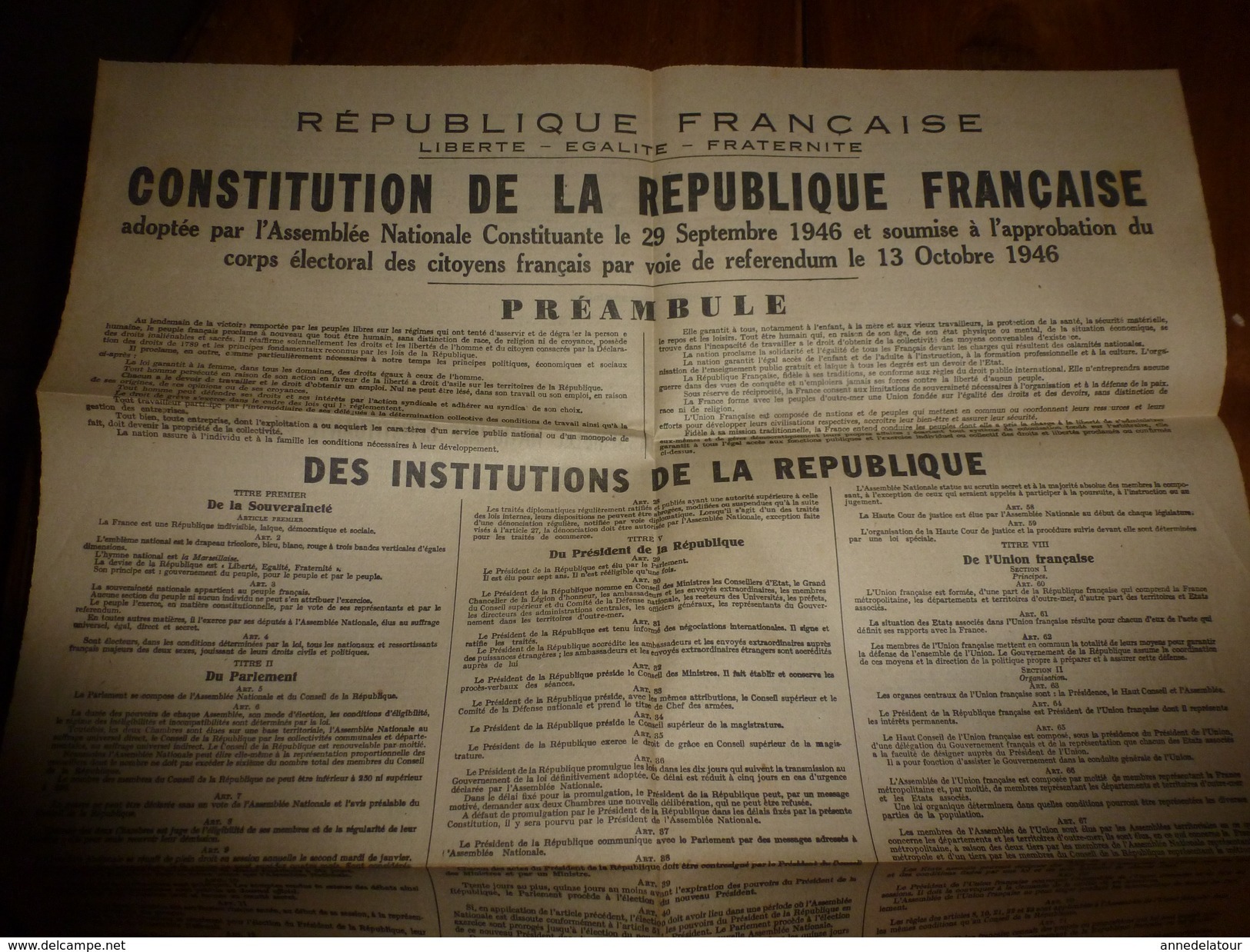 1946 CONSTITUTION De La République Française, Signé:Jacques Duclos(communiste,Pierre Cot (URR),Ferhat Abbas (UDMA),etc - Decreti & Leggi
