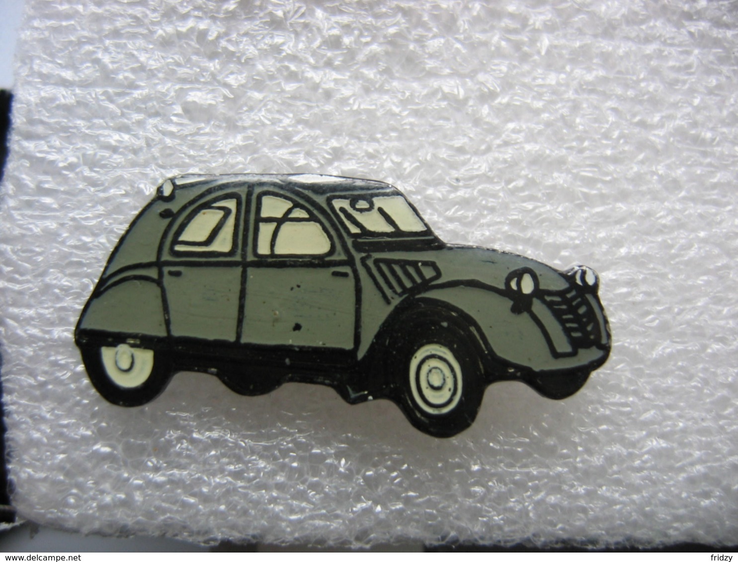 Pin's 2CV Citroen De Couleur Grise - Citroën