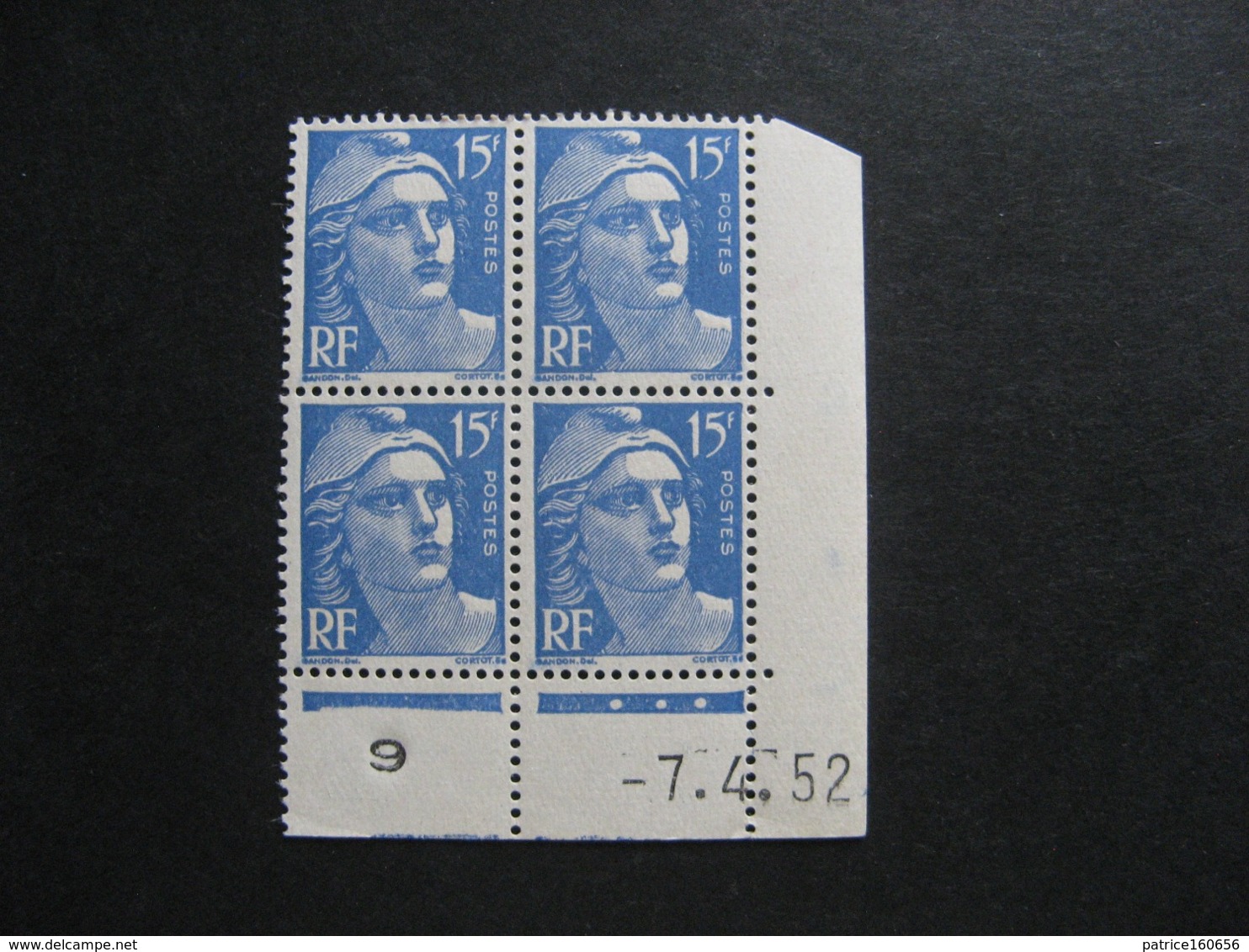 B). Bloc De 4 Coin Daté:  07.04.1952 Du N° 886, Neuf XX . - 1950-1959