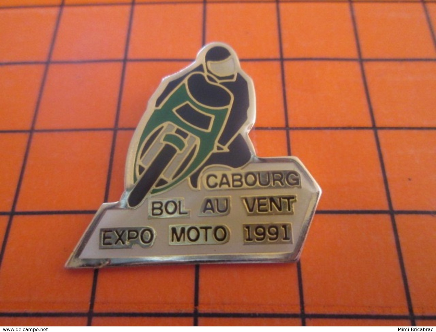 1219 Pin's Pins : BEAU ET RARE : Thème MOTOS / CABOURG BOL AU VENT EXPO MOTO 1991 - Motorfietsen