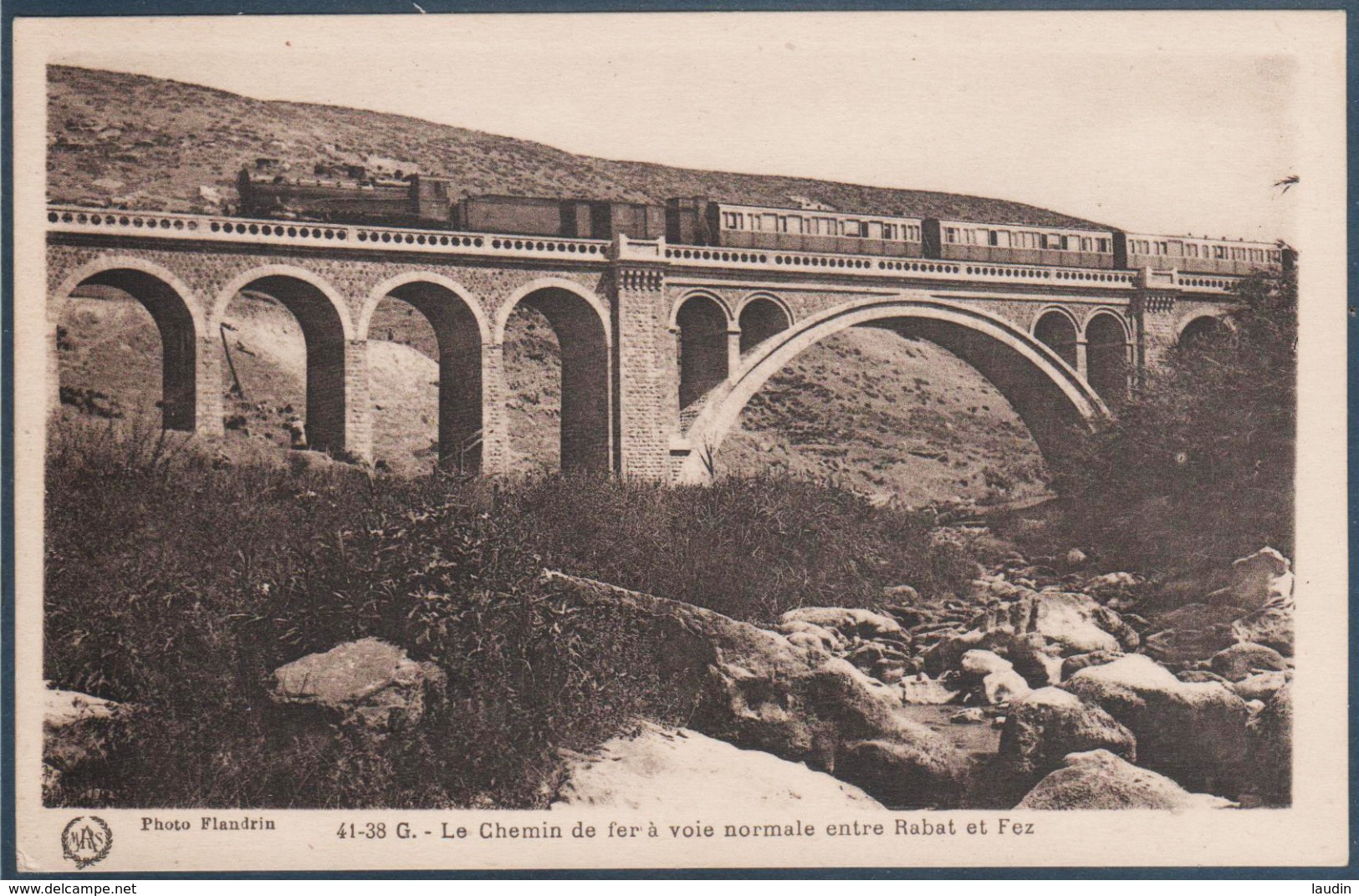 Lot n° 3 de 24 cartes postales étrangères : Belgique , Suisse , Algérie , Allemagne , Maroc ......