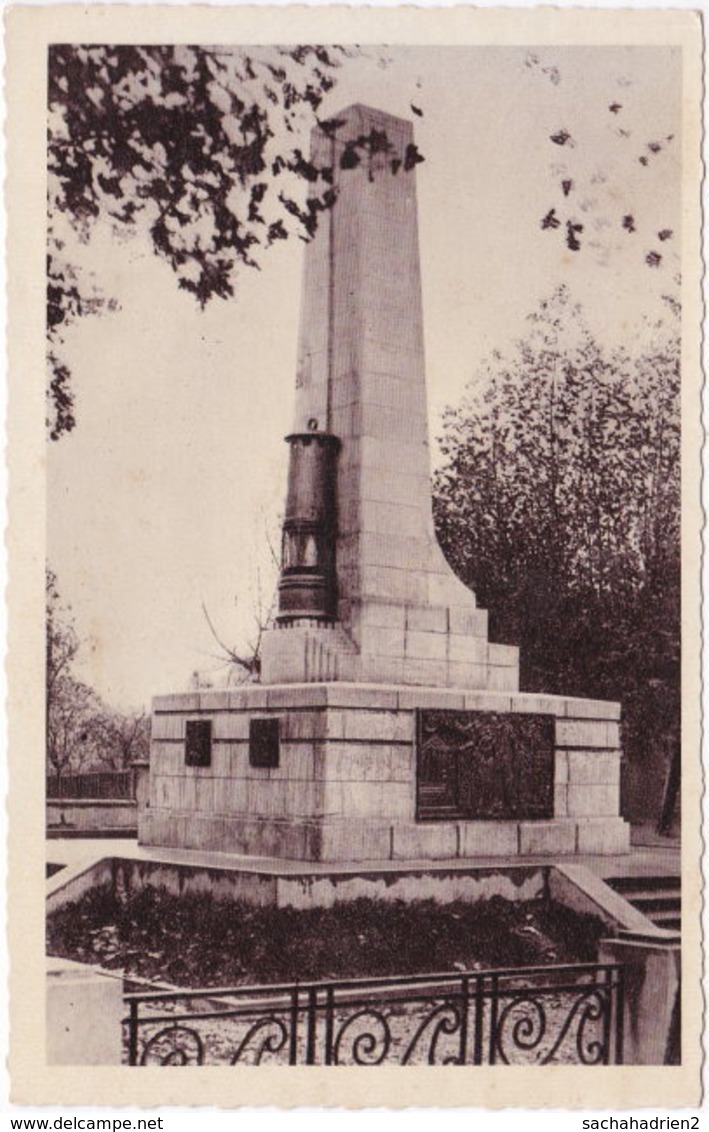 12. Pf. DECAZEVILLE. Monument Aux Morts (1914-19148) - Decazeville