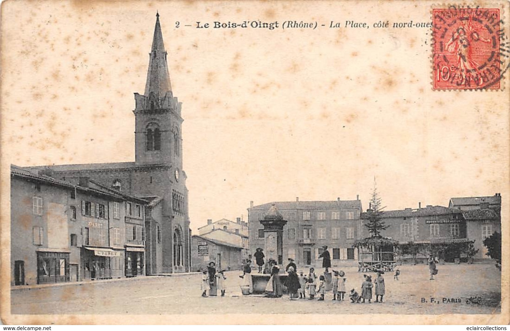 Bois D'Oingt         69        La  Place  . Côté Nord Ouest            (voir Scan) - Autres & Non Classés