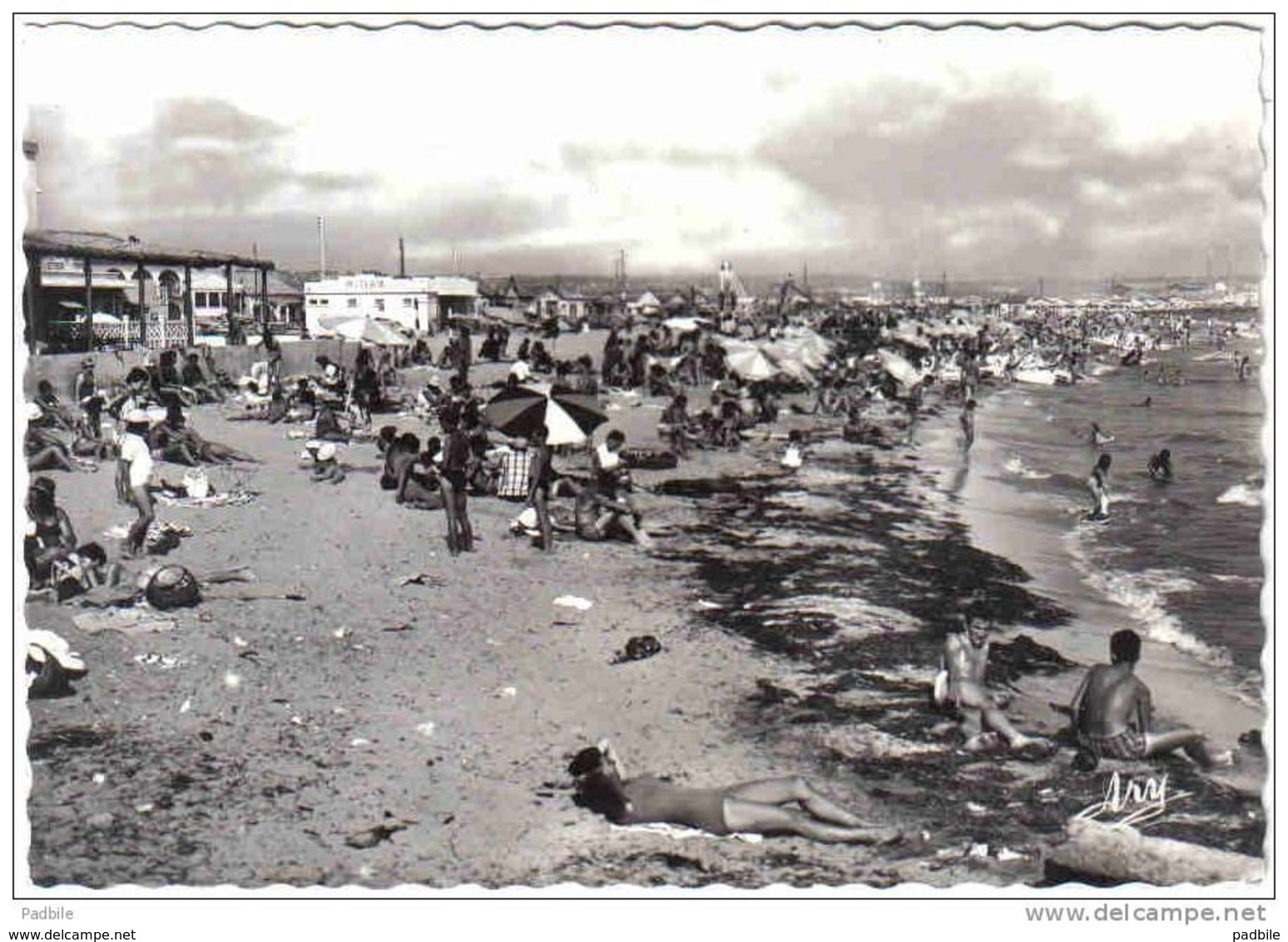 Carte Postale 13. Fos-sur-mer  La Plage Très Beau Plan - Autres & Non Classés