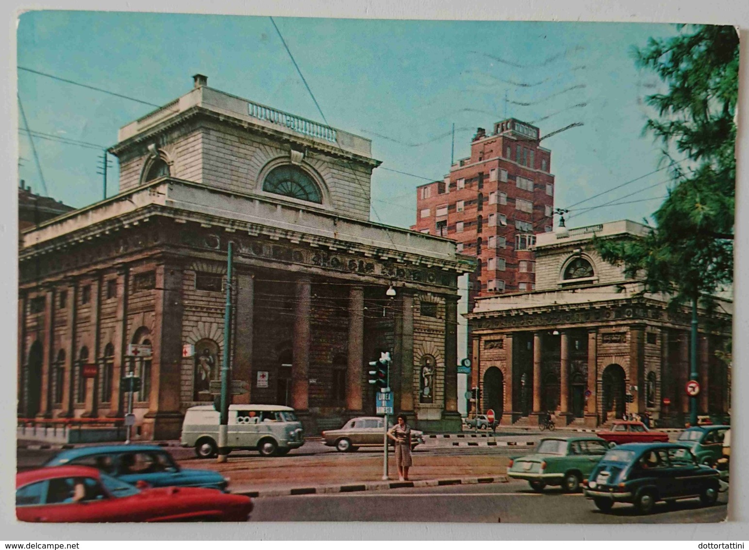 MILANO - I VECCHI EDIFICI DAZIARI DI PORTA VENEZIA E IL GRATTACIELO (Arch. Lancia)  - Auto, Cars  Vg L3 - Milano