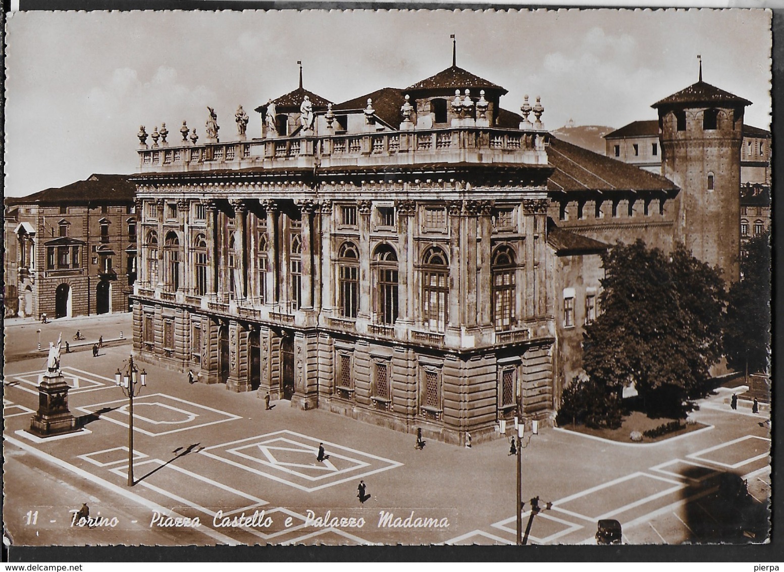 TORINO - PIAZZA CASTELLO E PALAZZO MADAMA  - EDIZIONE S.A.F. - NUOVA - Palazzo Madama
