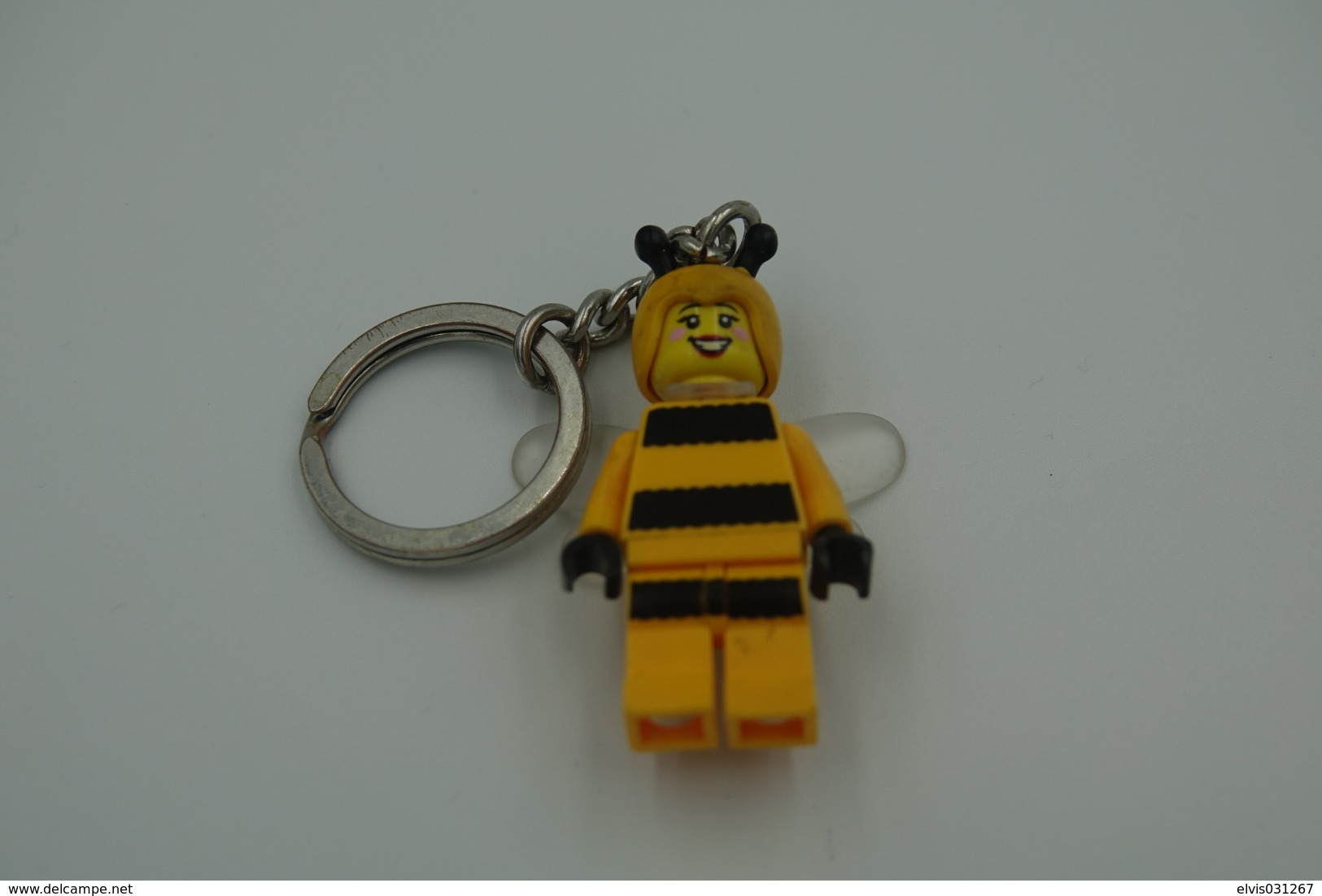 LEGO - 853572 Bumblebee Girl Keychain - Minifigure - Original Lego  - 2016 - Catalogs