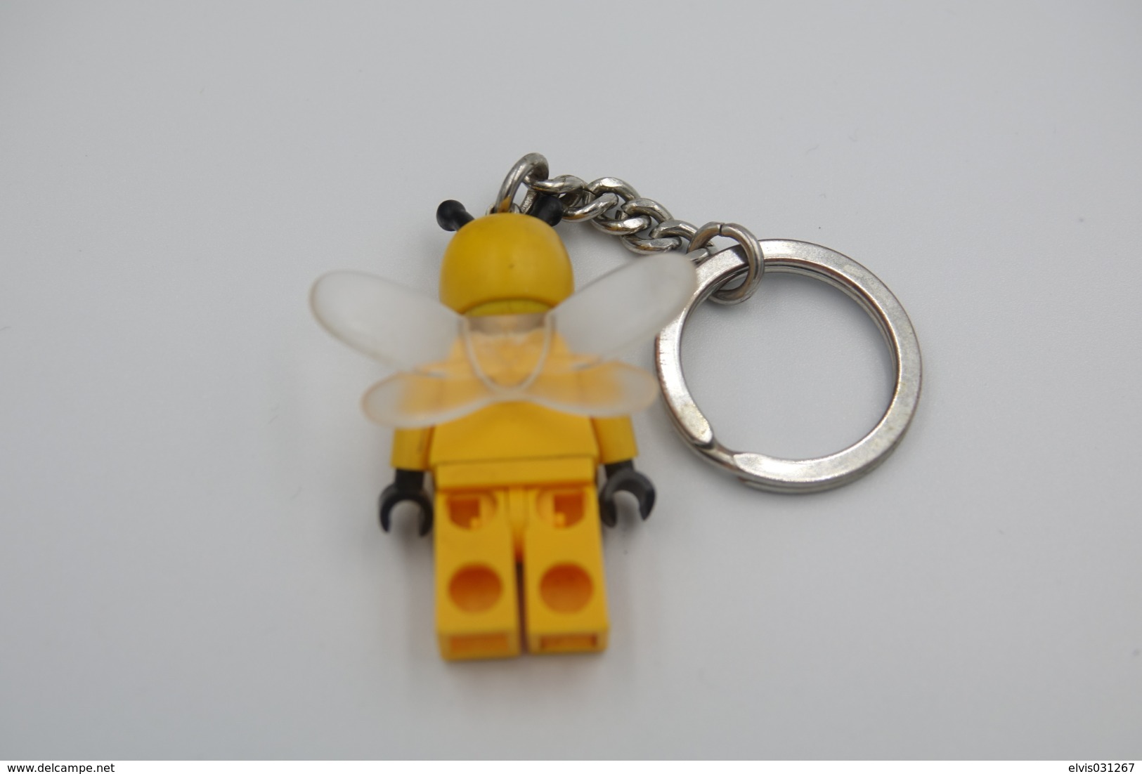 LEGO - 853572 Bumblebee Girl Keychain - Minifigure - Original Lego  - 2016 - Catalogs