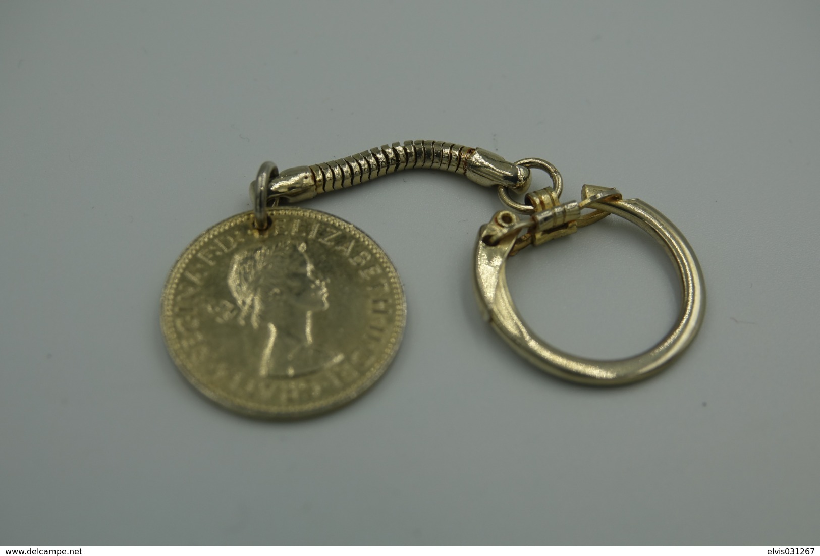 Vintage KEYCHAIN : QUEEN ELISABETH II BRITISH HALF PENNY COIN -  RaRe - 1965's - Porte-cles - Porte-clefs