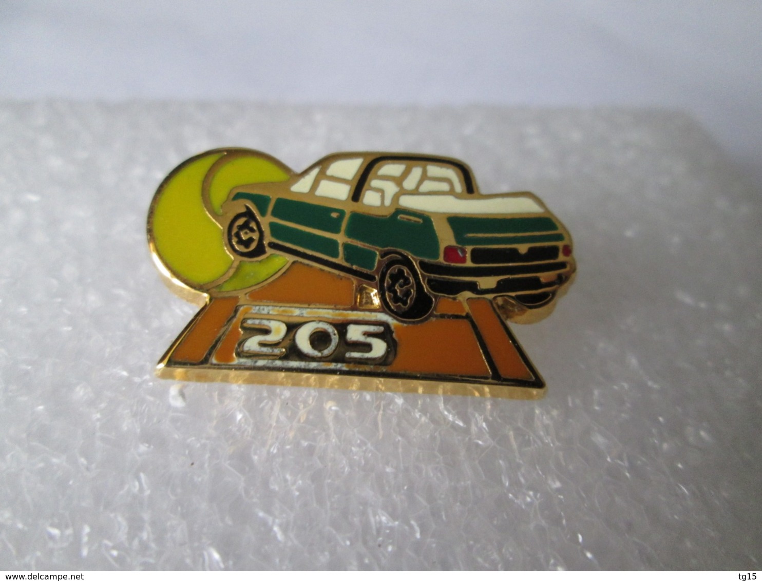 PIN'S   PEUGEOT  205  Roland Garros   Zamak Helium - Peugeot