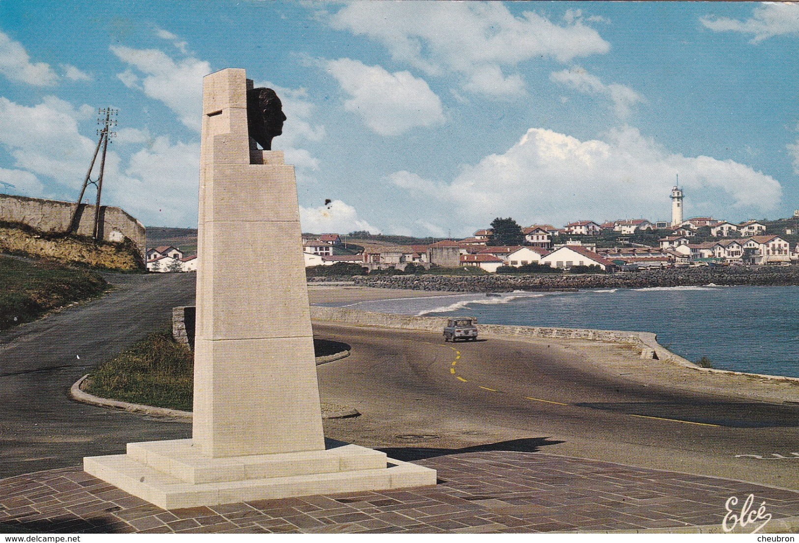 64. CIBOURE. .2 CPSM. LE CLOITRE DES RECOLLETS. LE MONUMENT DE PIERRE BENOIT - Ciboure