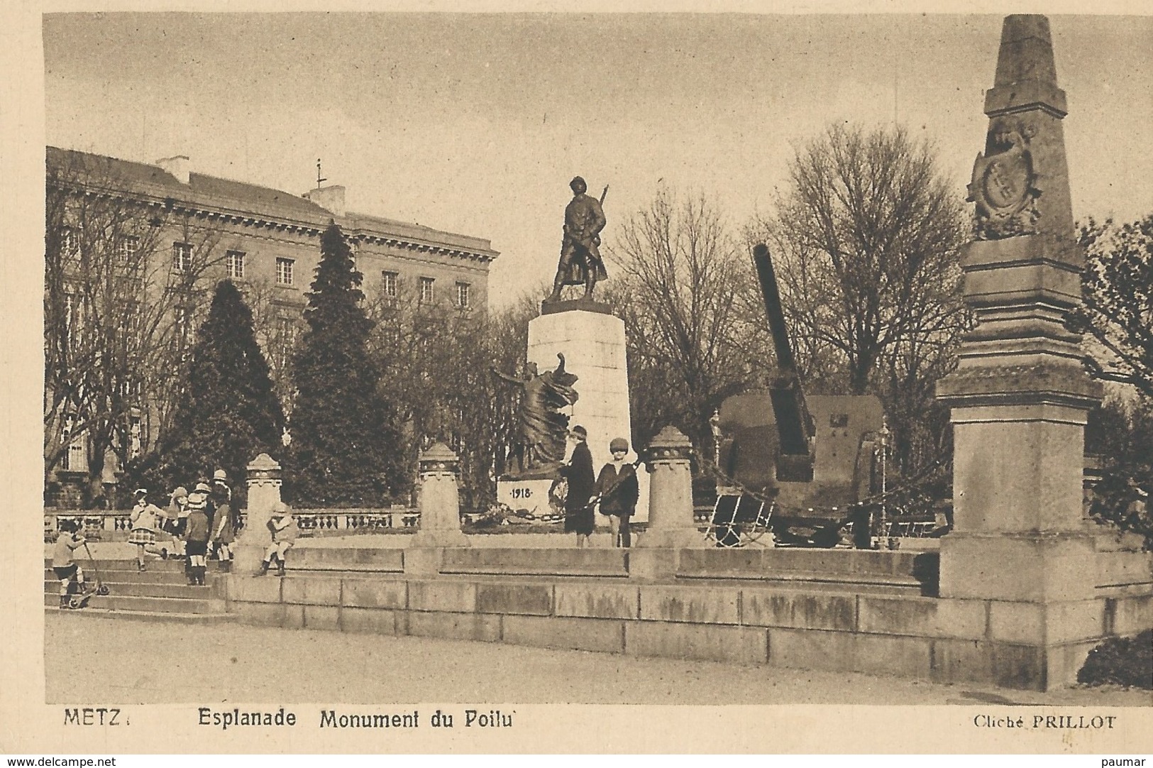 Metz  Esplanade Monument Du Poilu - Metz